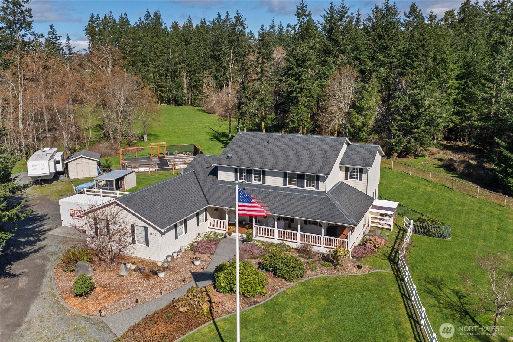 1870 W Cloud Way, Oak Harbor, WA 98277