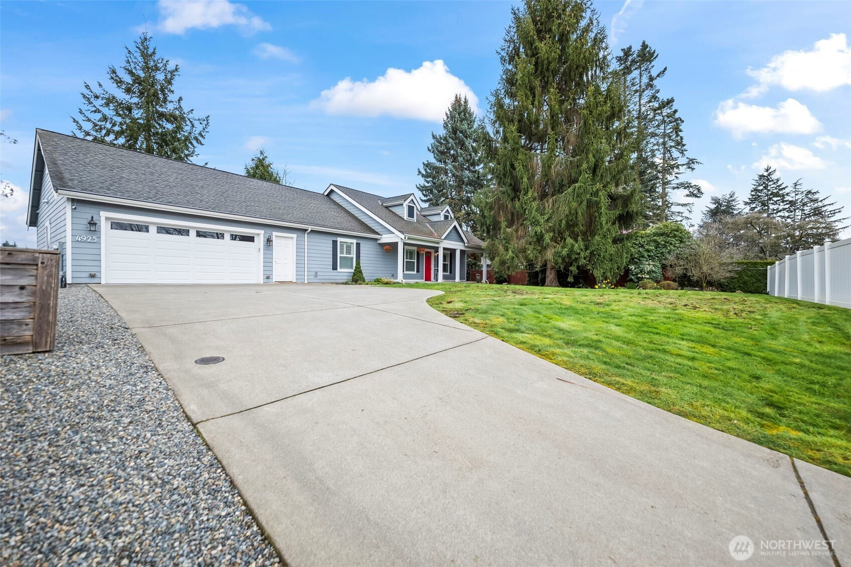 4925 Harbor View Drive NE, Tacoma, WA 98422
