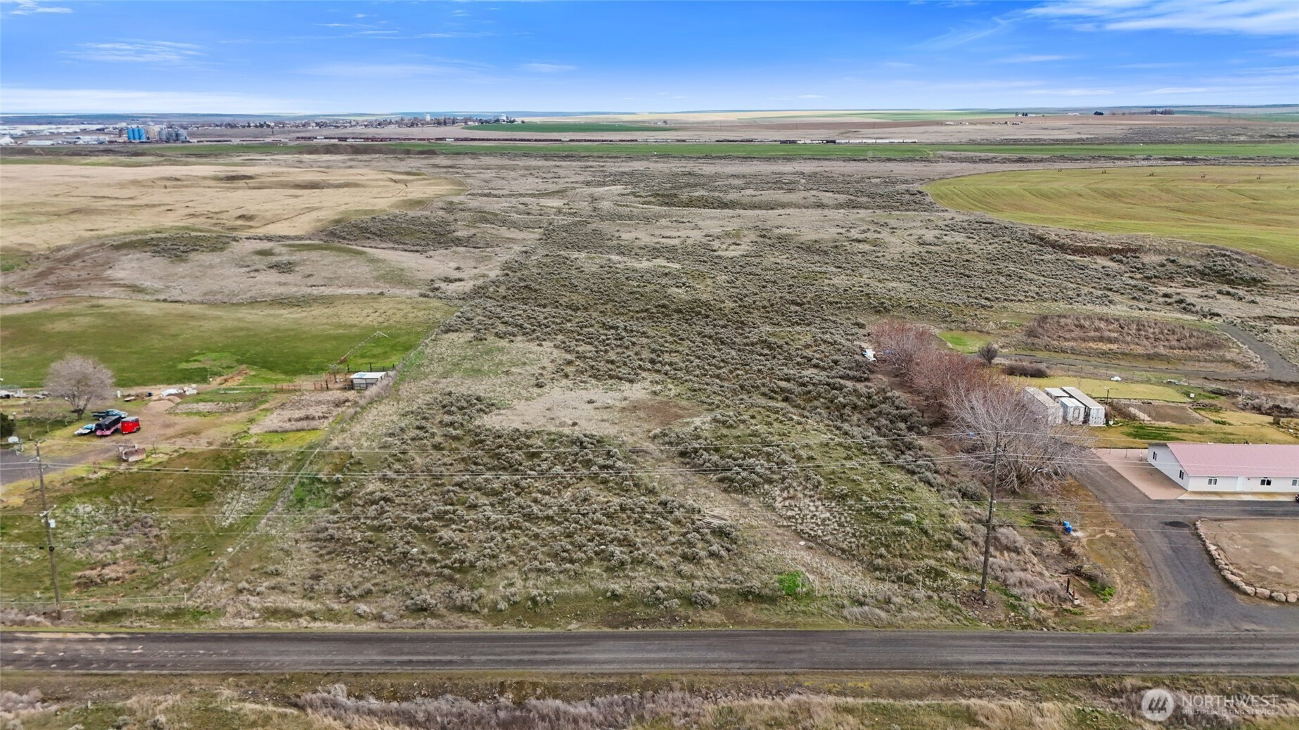 9051 SE Rd S, Warden, WA 98857