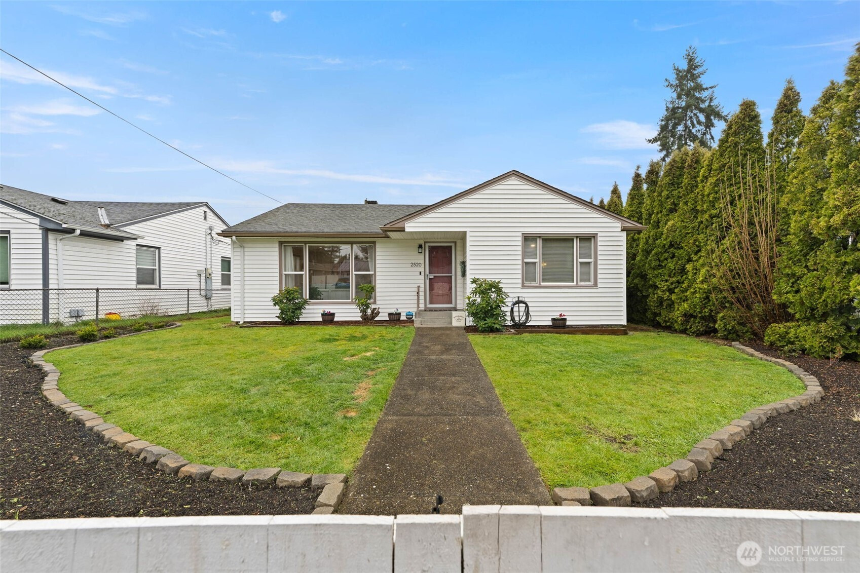 2520 Mtn View Avenue W, University Place, WA 98466