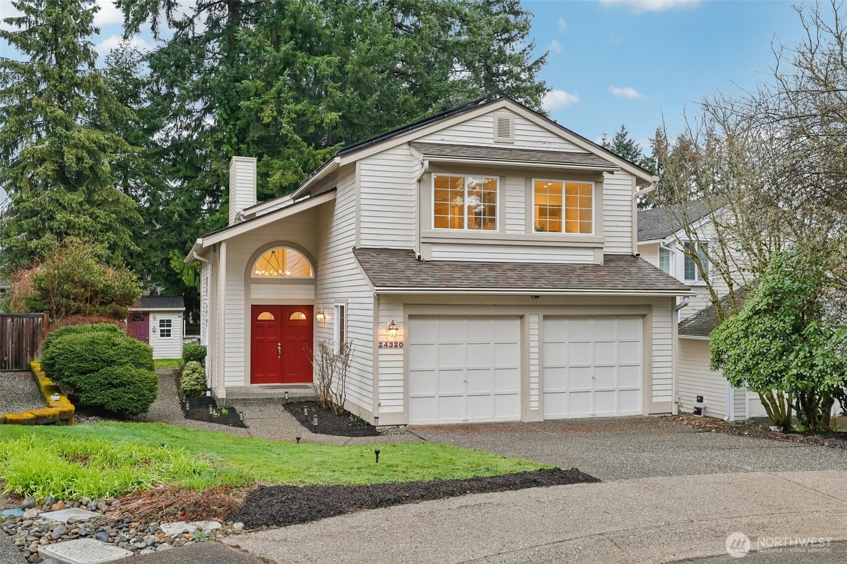 24320 SE 42nd Street, Sammamish, WA 98029