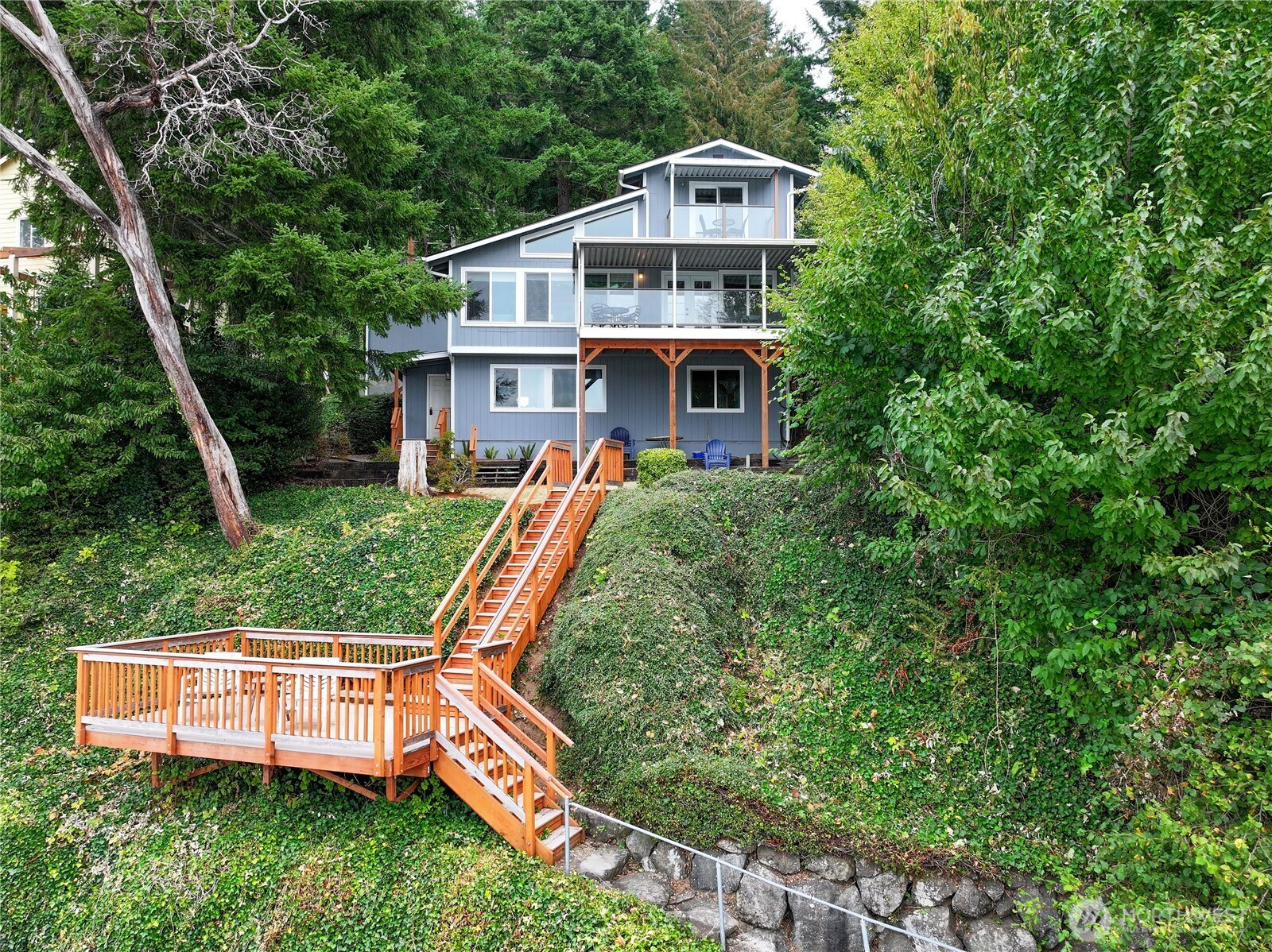 211 E Shoreline Lane, Shelton, WA 98584