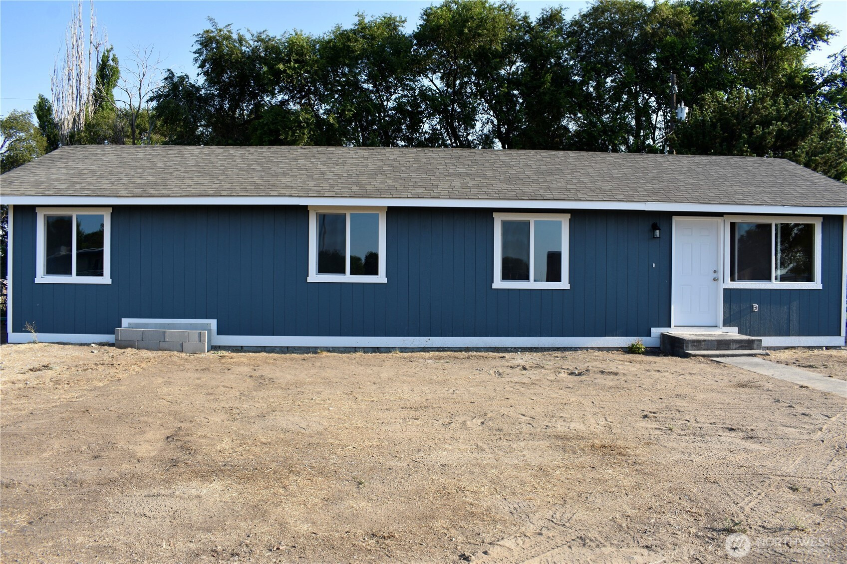 9854 Apple Road NE, Moses Lake, WA 98837