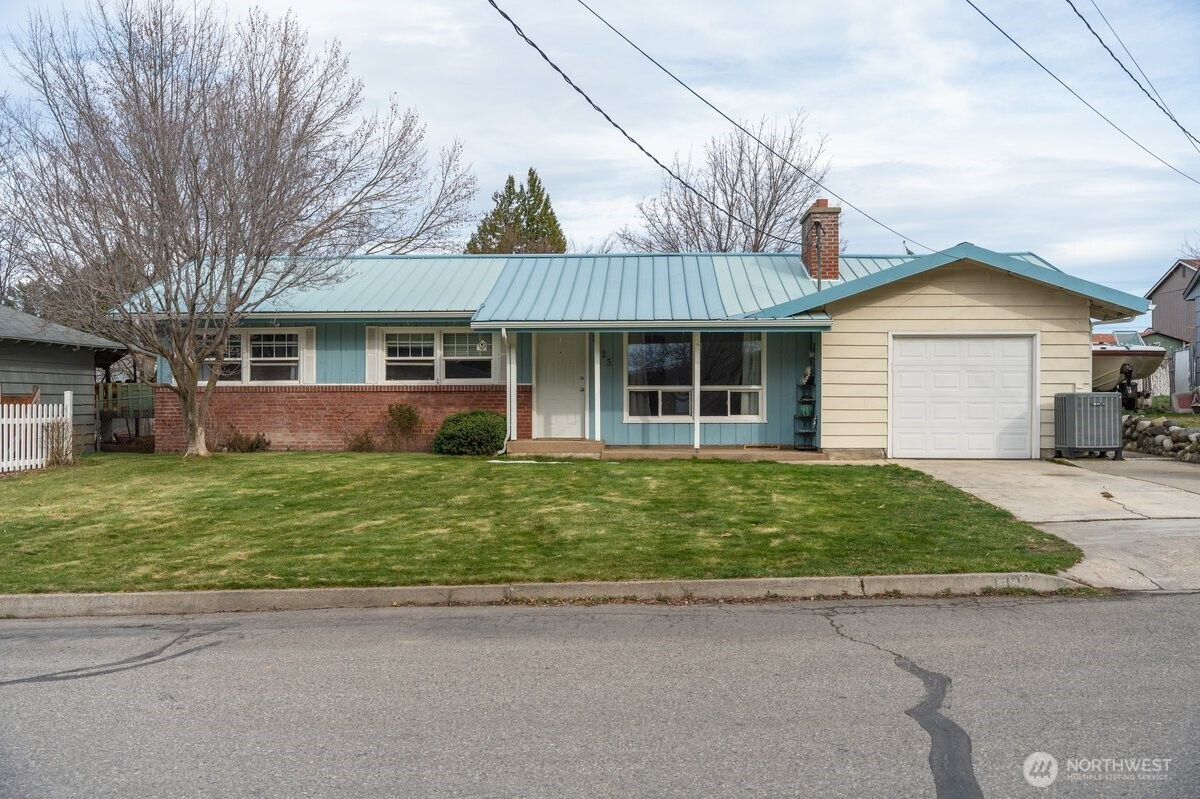 1423 Oak Street, Wenatchee, WA 98801