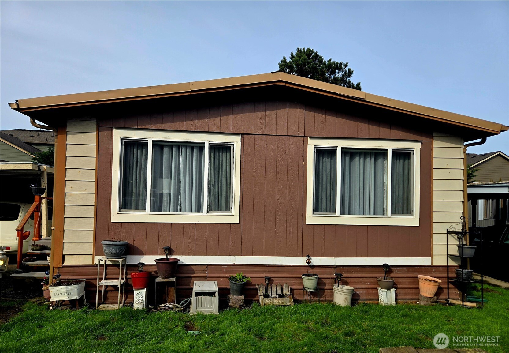 1114 29th St Place NW, Puyallup, WA 98371