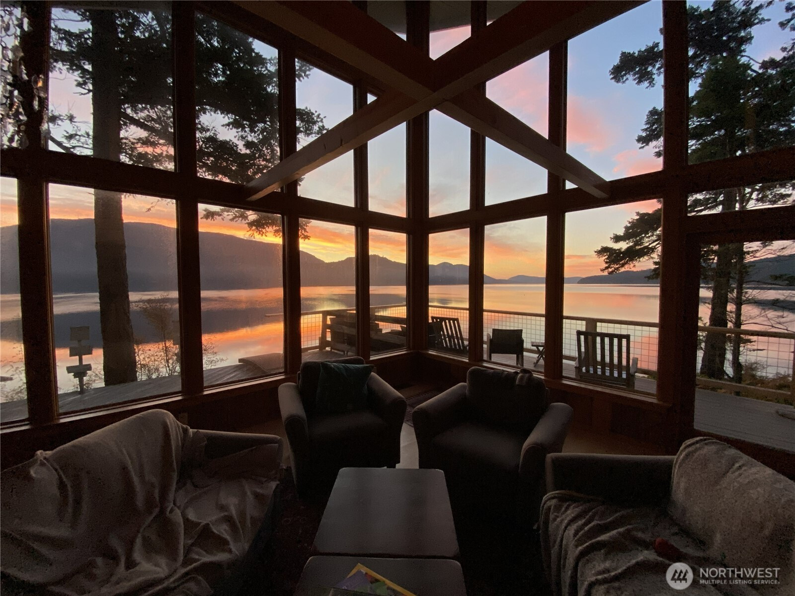 122 Lohman Lane, Orcas Island, WA 98245