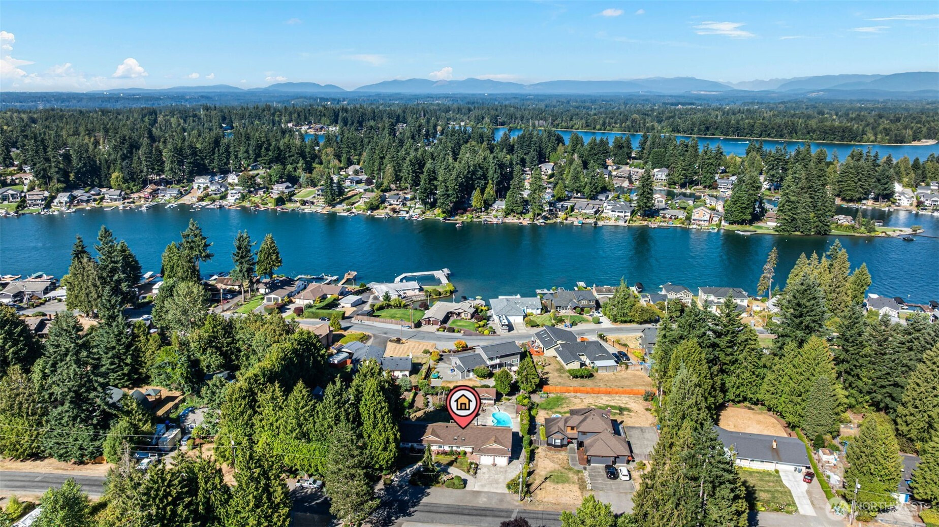 18107 25th ST Avenue Ct E, Lake Tapps, WA 98391