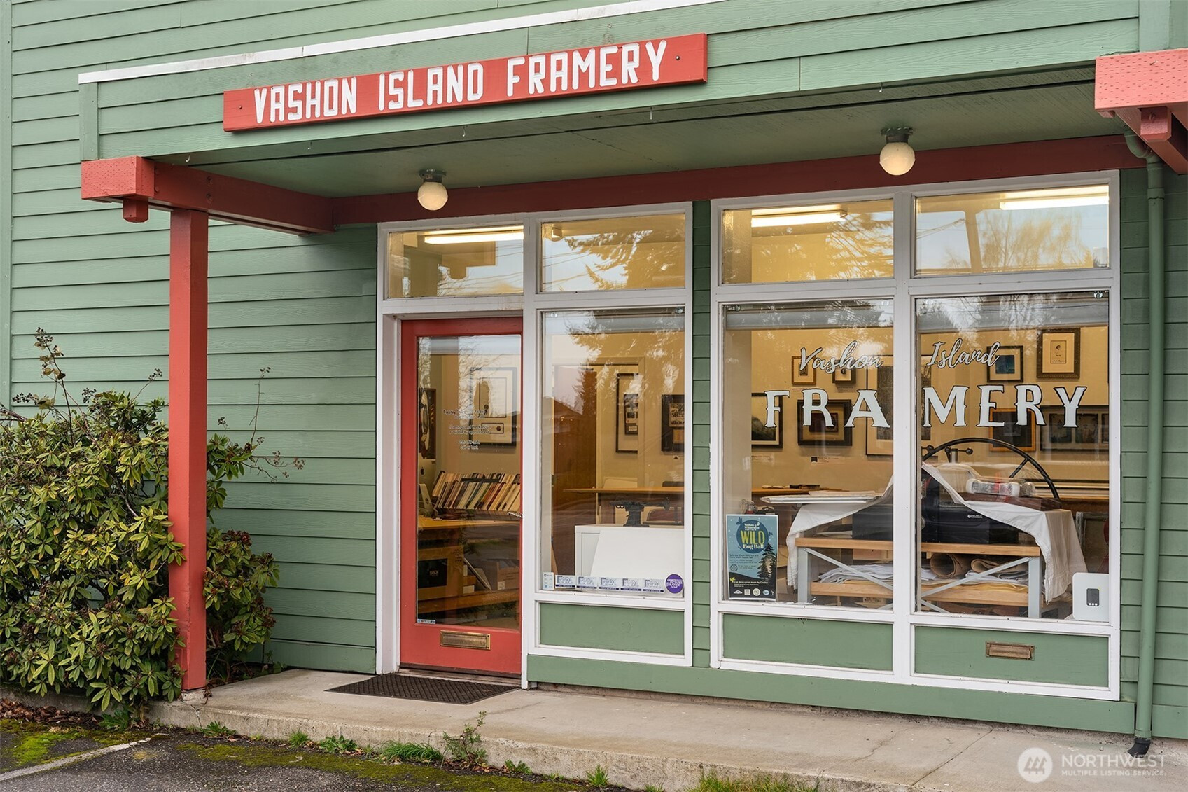 17232 Vashon Highway SW, Vashon, WA 98070