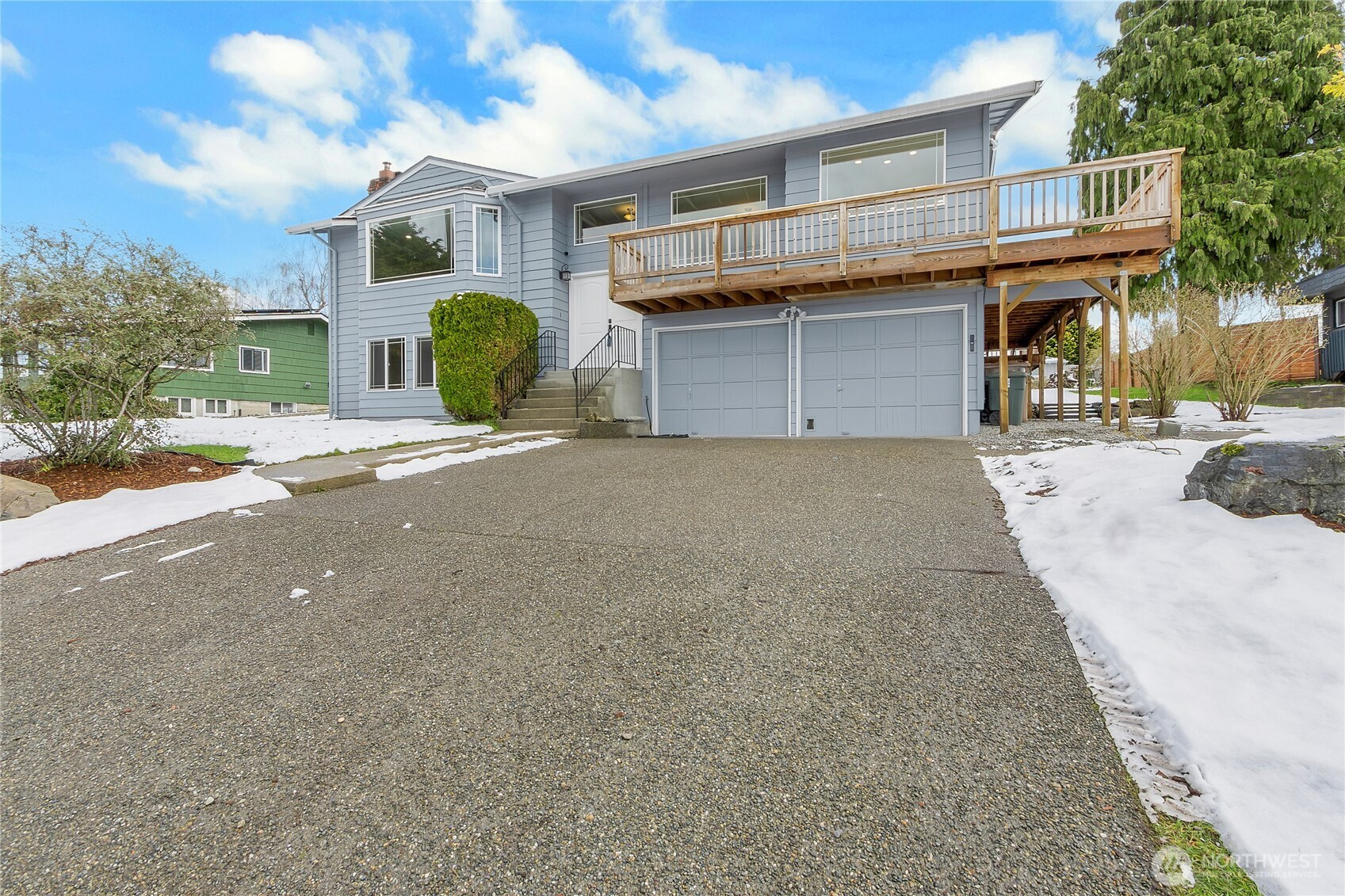 1135 N Heatherwood W, Tacoma, WA 98406