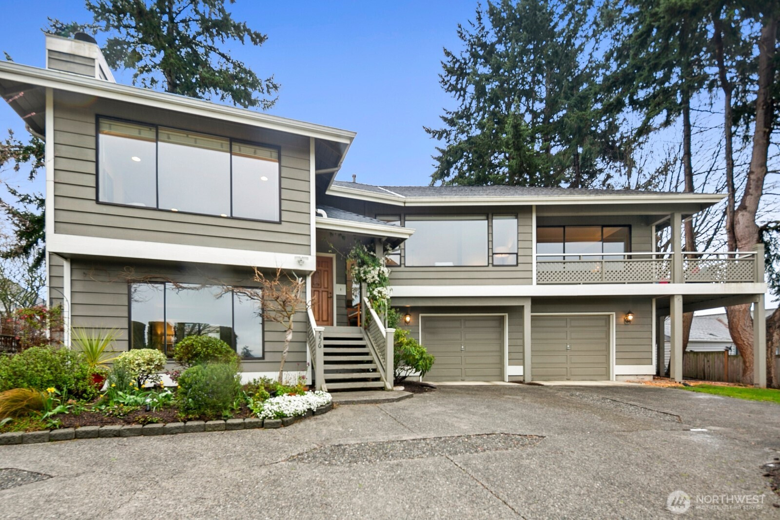 556 Holly Drive, Edmonds, WA 98020