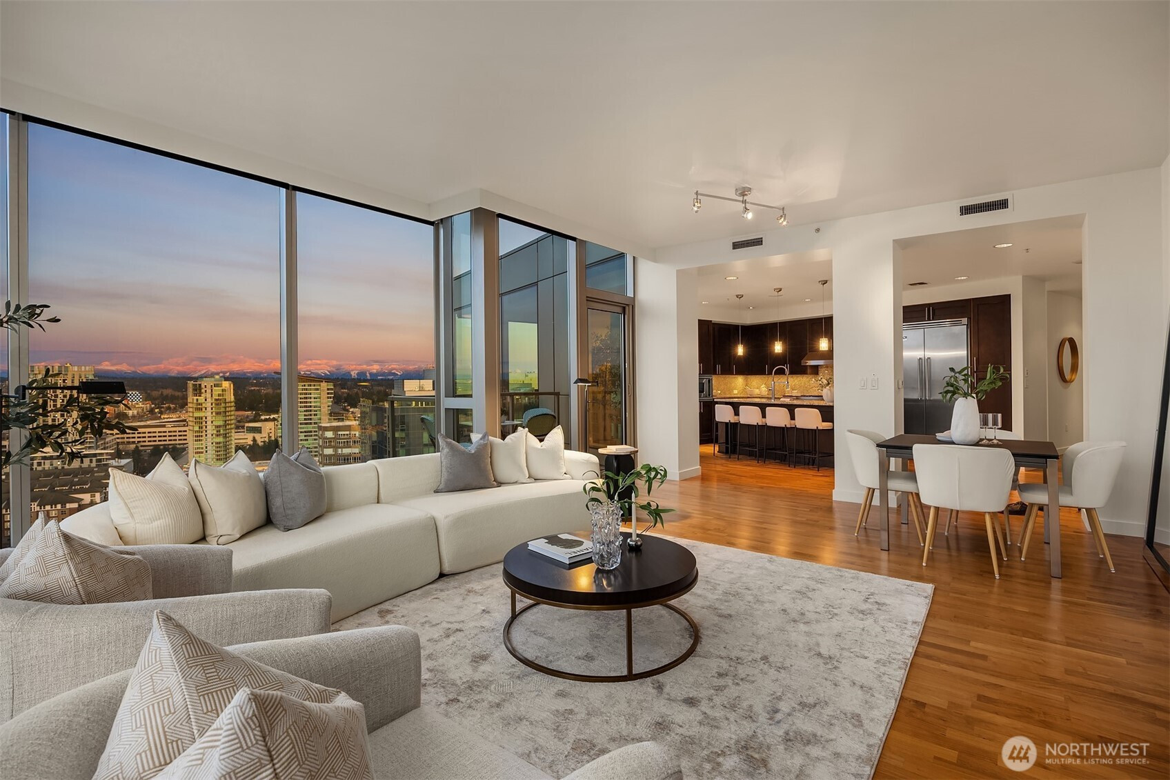 10650 NE 9th Place, Bellevue, WA 98004