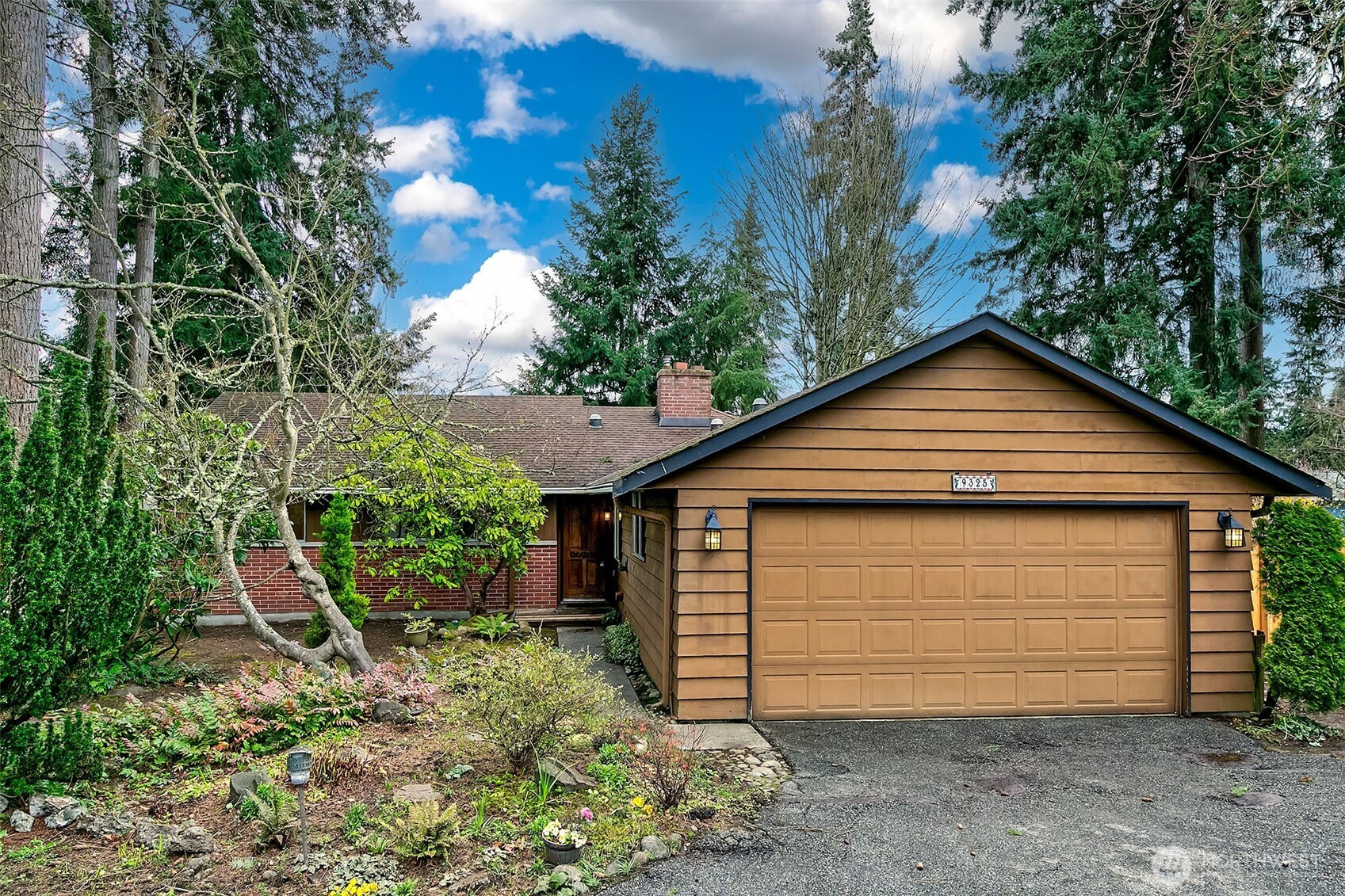 9325 217th Place SW, Edmonds, WA 98020