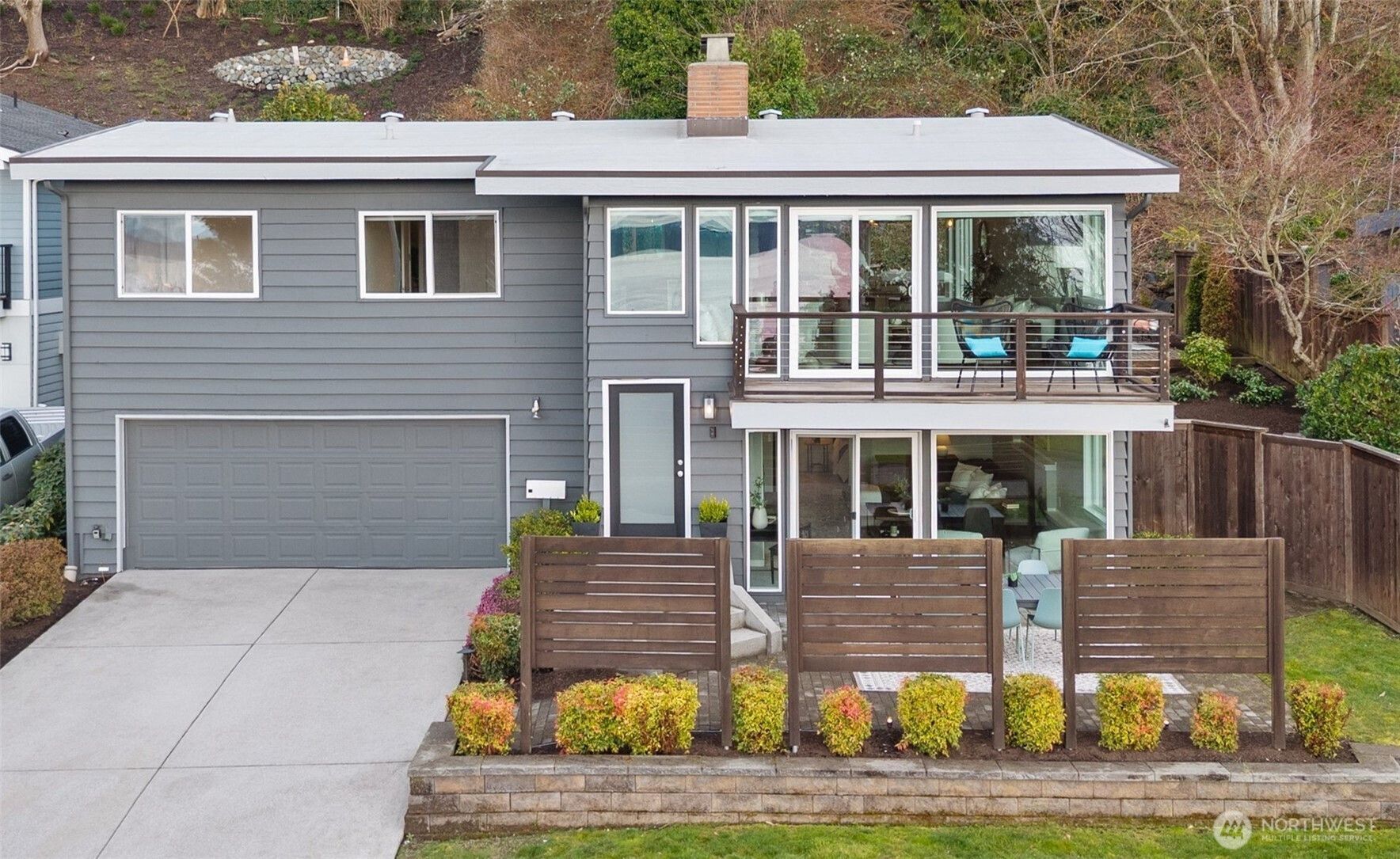 8620 Vashon View SW, Seattle, WA 98136