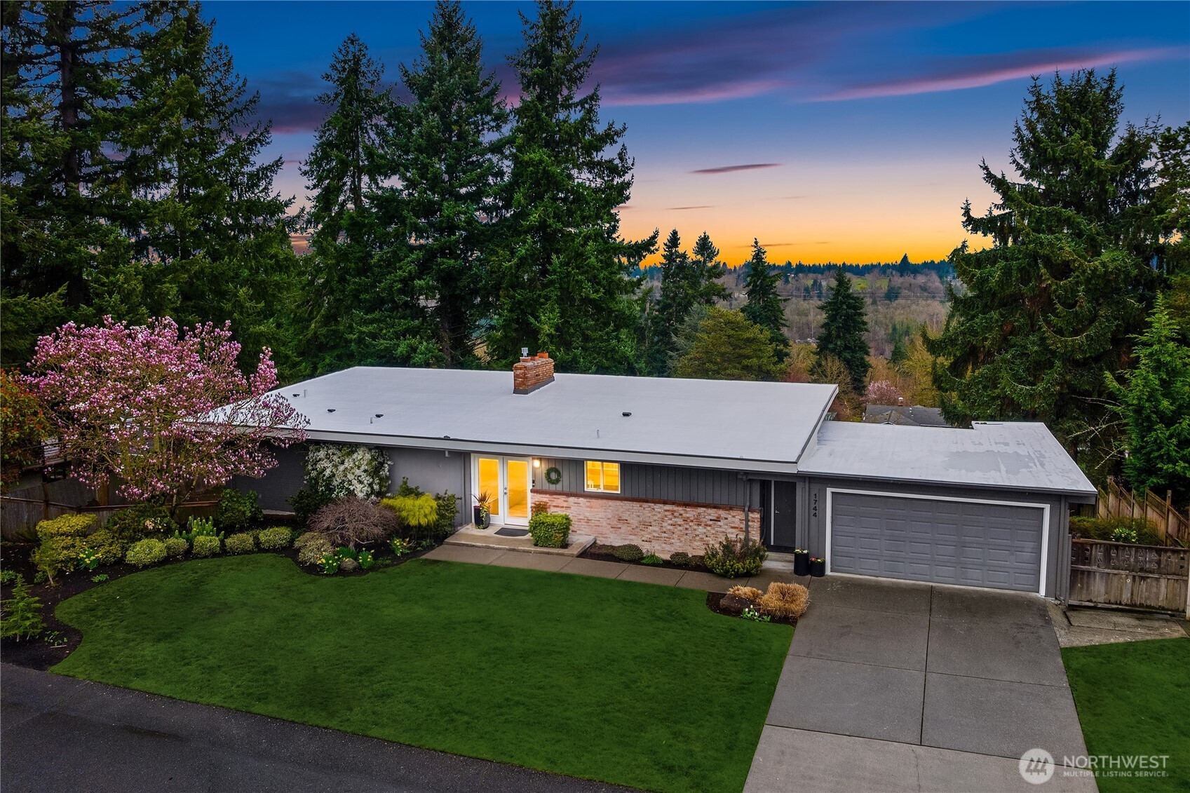 1744 127th Avenue SE, Bellevue, WA 98005