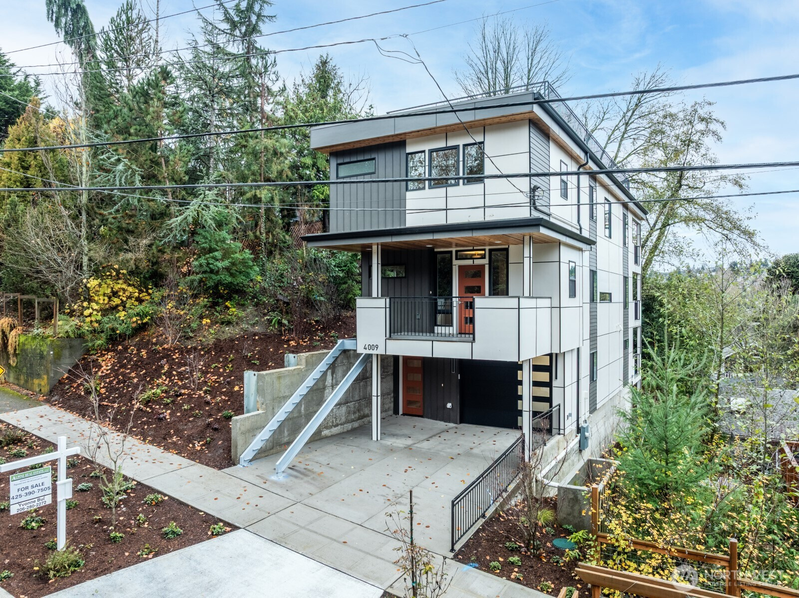 4009 21st Avenue SW, Seattle, WA 98106