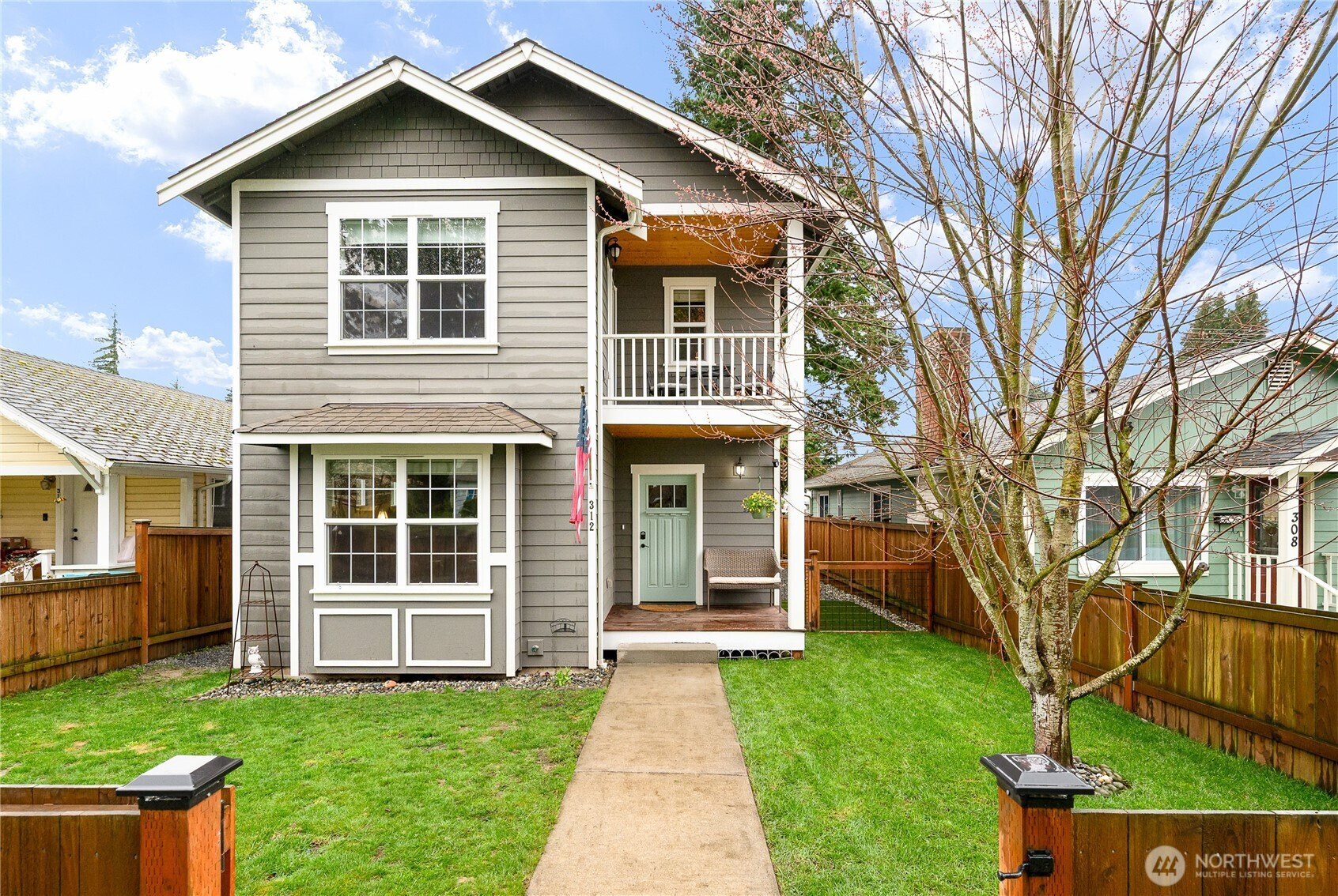 312 S French Avenue, Arlington, WA 98223