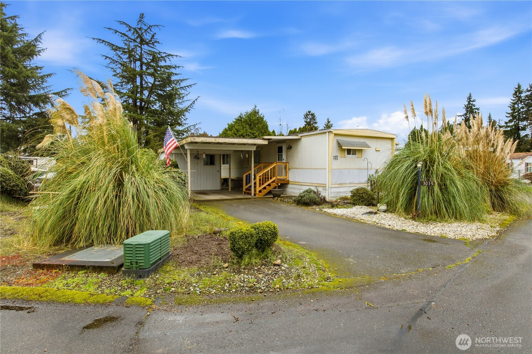 3015 35th Avenue Ct E, Puyallup, WA 98443