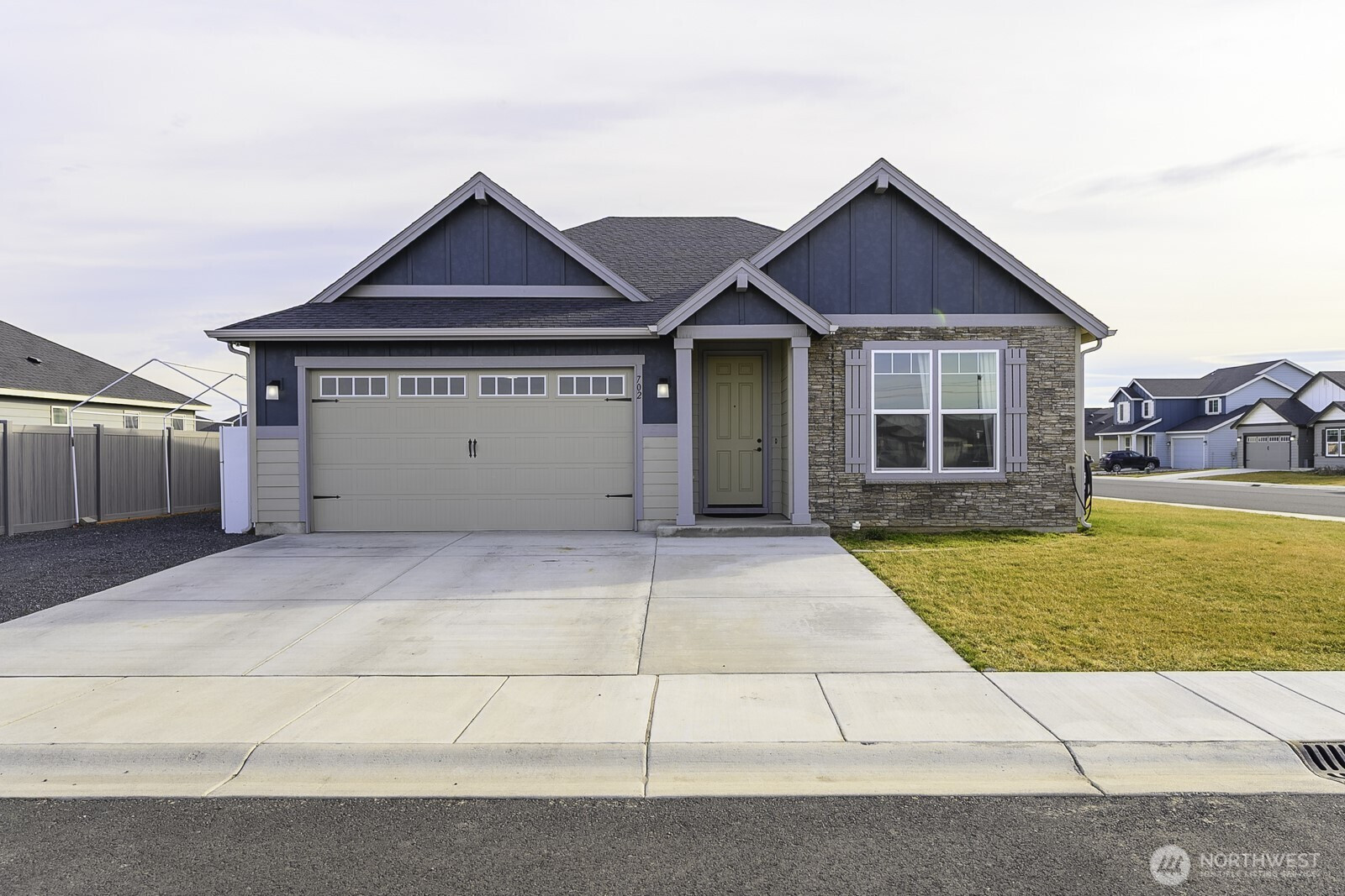 702 K St NE, Quincy, WA 98848