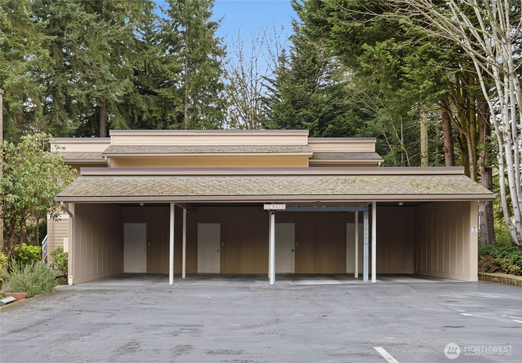 14651 NE 40th Street, Bellevue, WA 98007