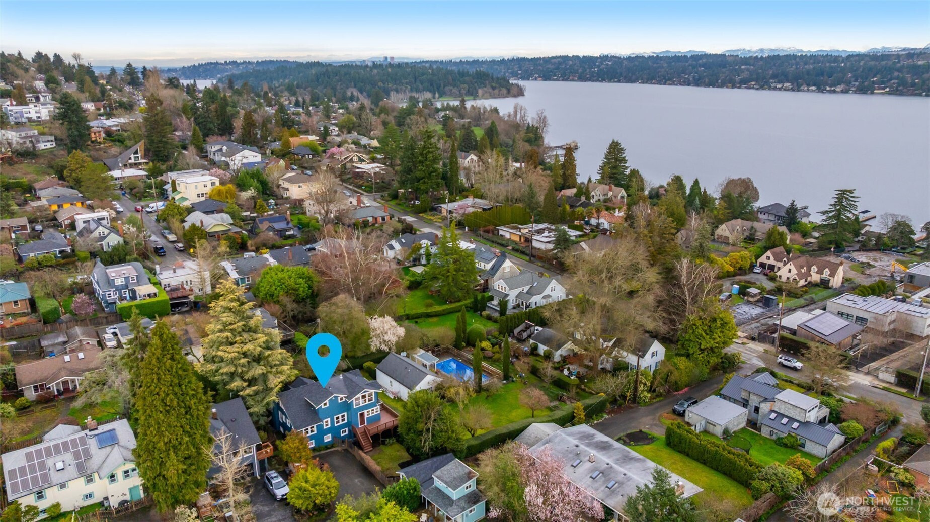 5233 S Orchard Terrace, Seattle, WA 98118