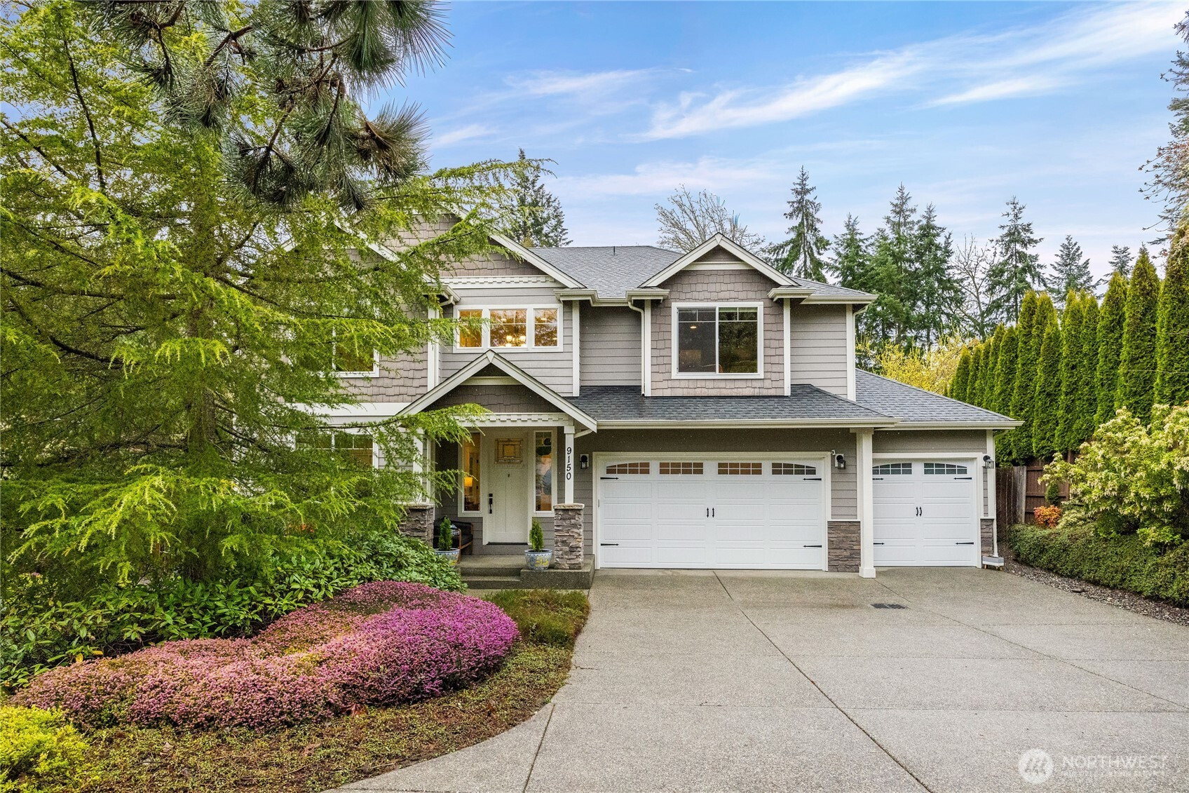 9150 Burlingame Court NE, Bainbridge Island, WA 98110
