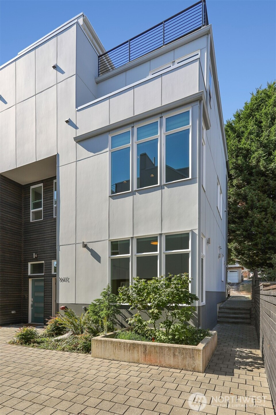 3641 22nd Avenue W, Seattle, WA 98199