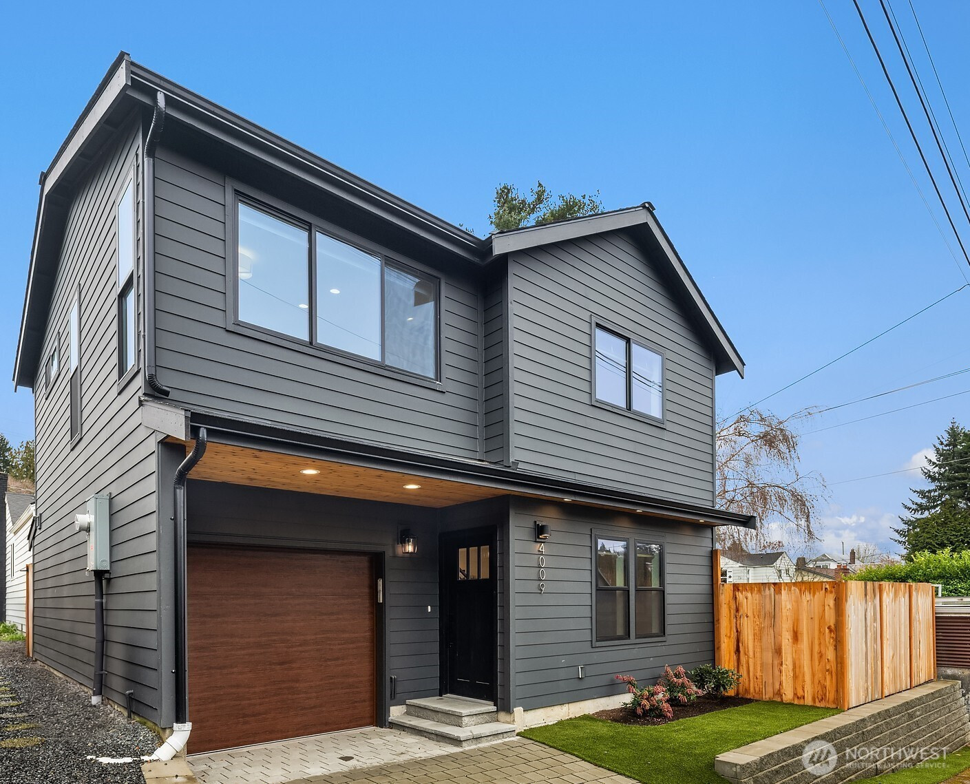 4009 33rd Avenue W, Seattle, WA 98199