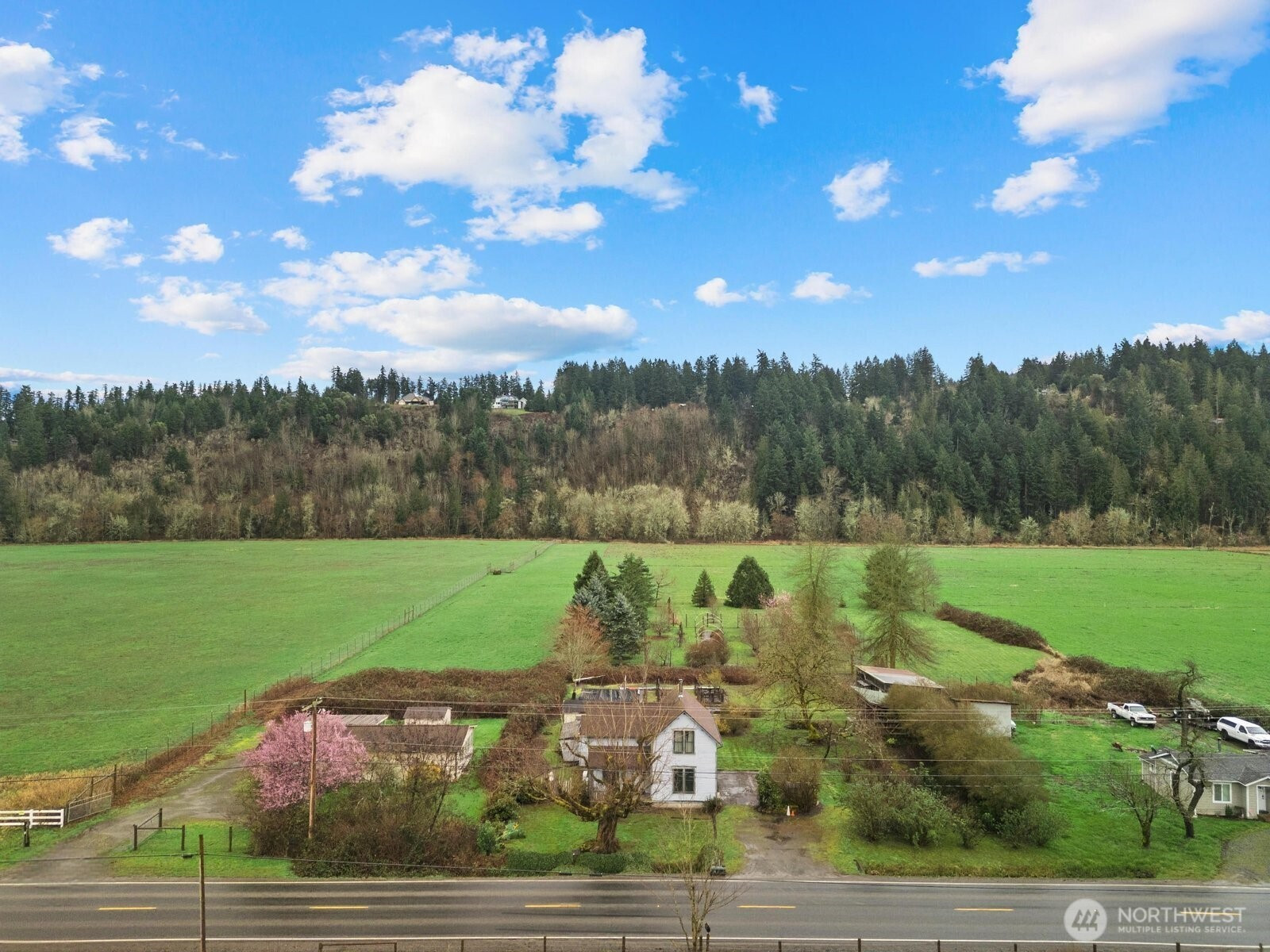 20807 Orville Road E, Orting, WA 98360