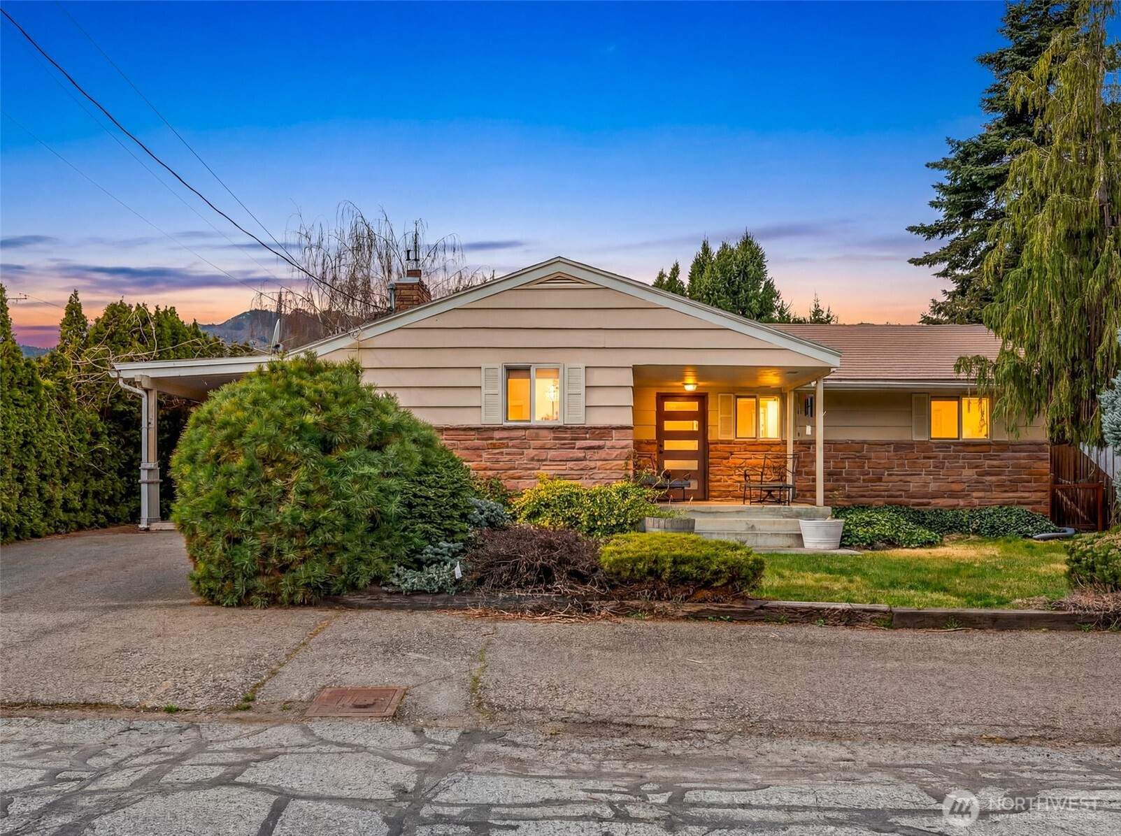 1104 Poplar Avenue, Wenatchee, WA 98801