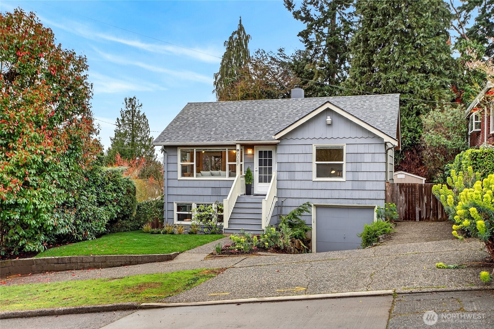 9047 37th Avenue SW, Seattle, WA 98126