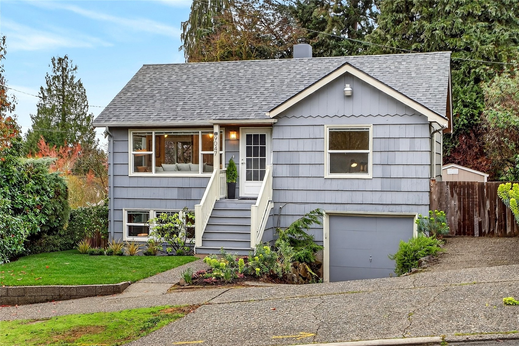 9047 37th Avenue SW, Seattle, WA 98126