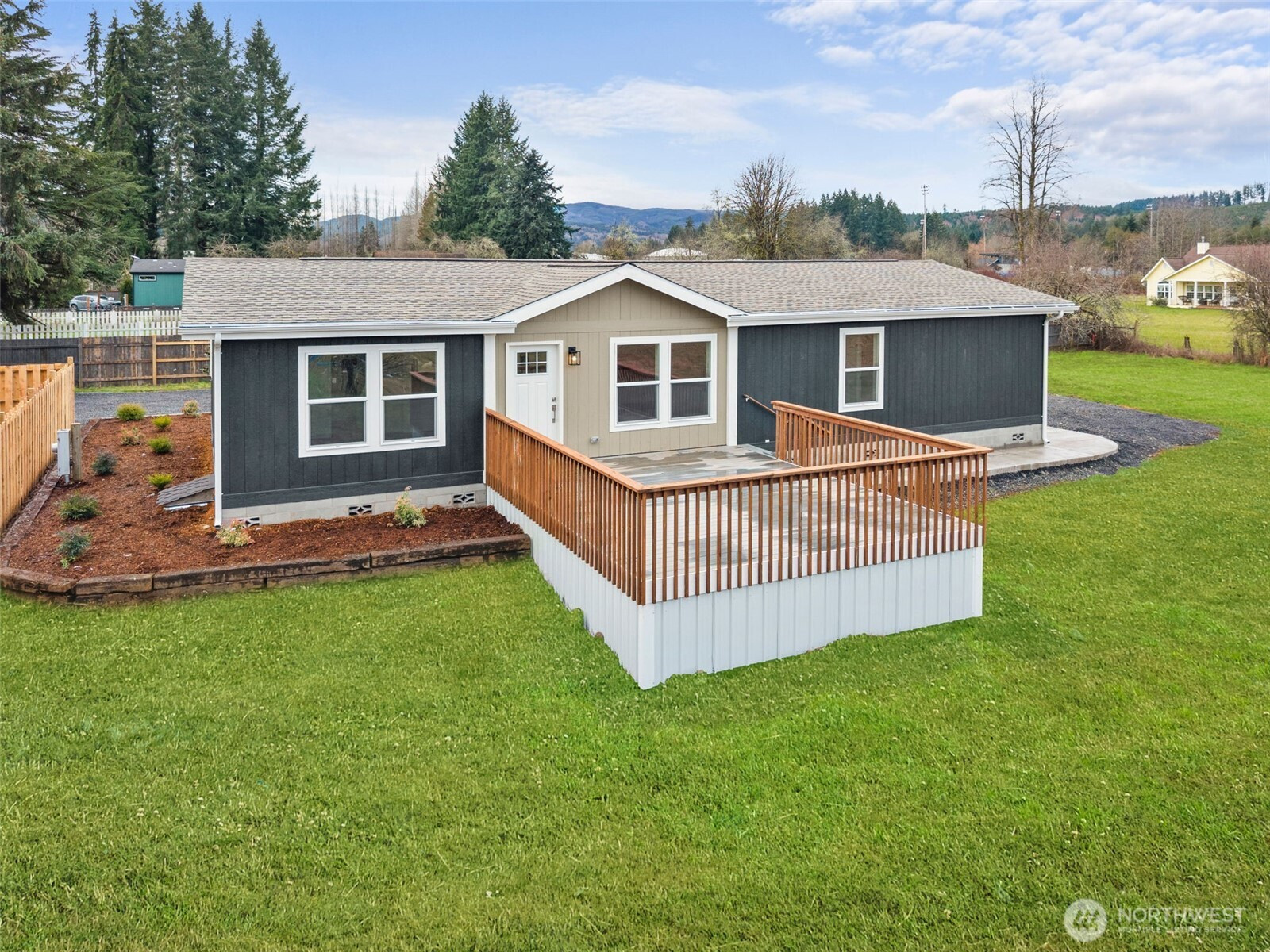 909 N 1ST Street, Pe Ell, WA 98572
