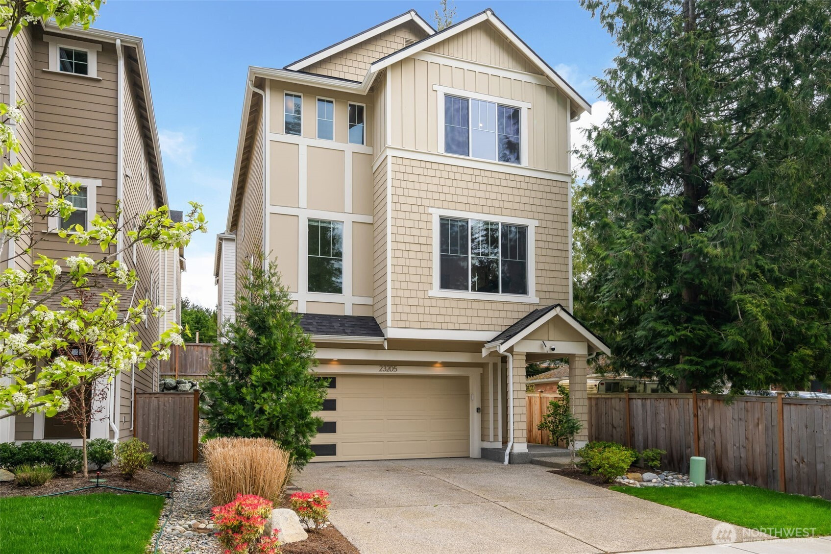 23205 89th Ave W, Edmonds, WA 98026