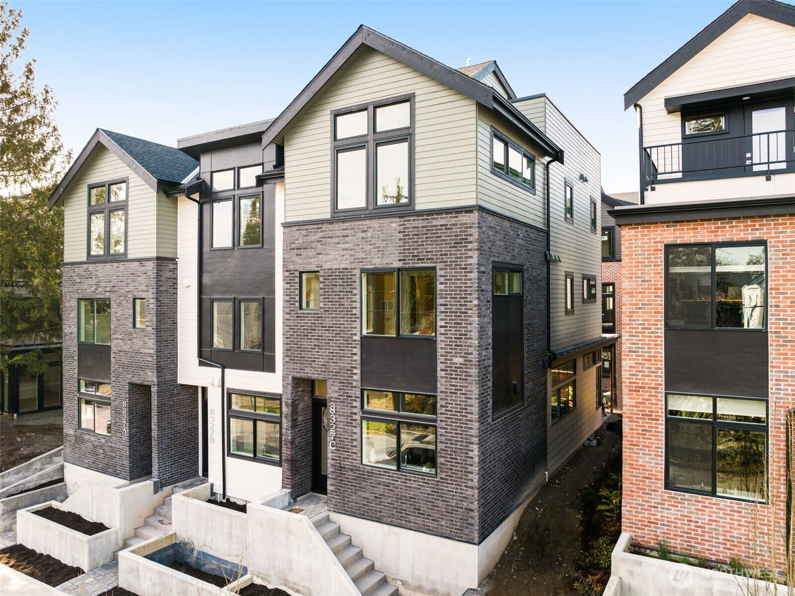 8327 B 12th Avenue NW, Seattle, WA 98117