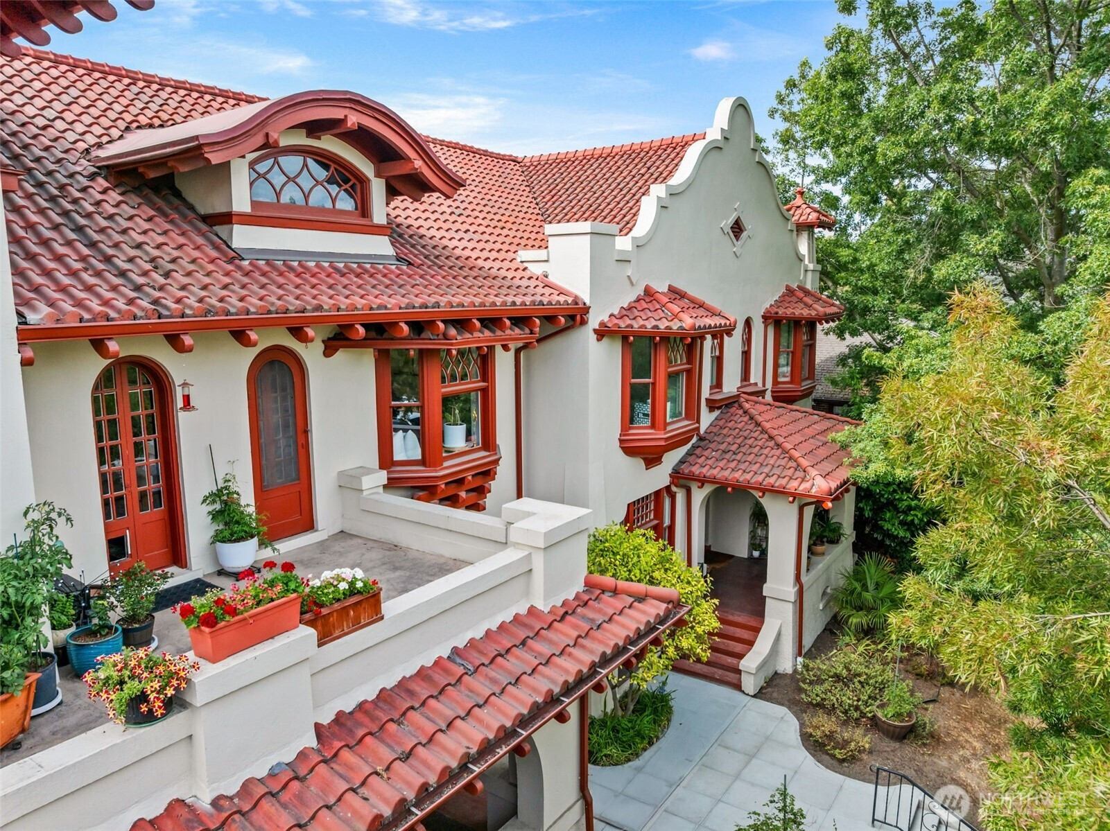 2915 Franklin Avenue E, Seattle, WA 98102