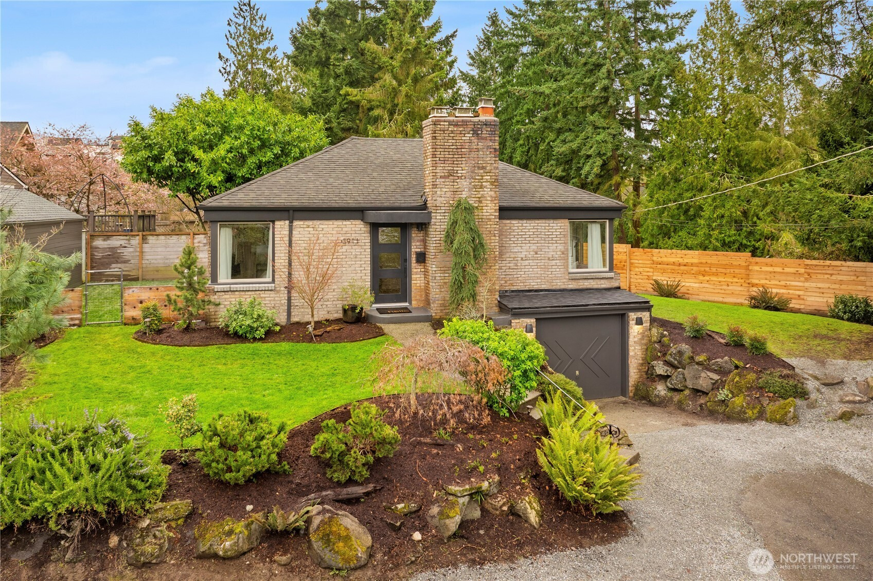 3911 SW Forest Street, Seattle, WA 98116