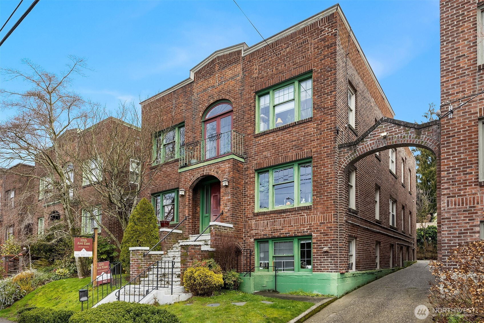 722 10th Avenue E, Seattle, WA 98102