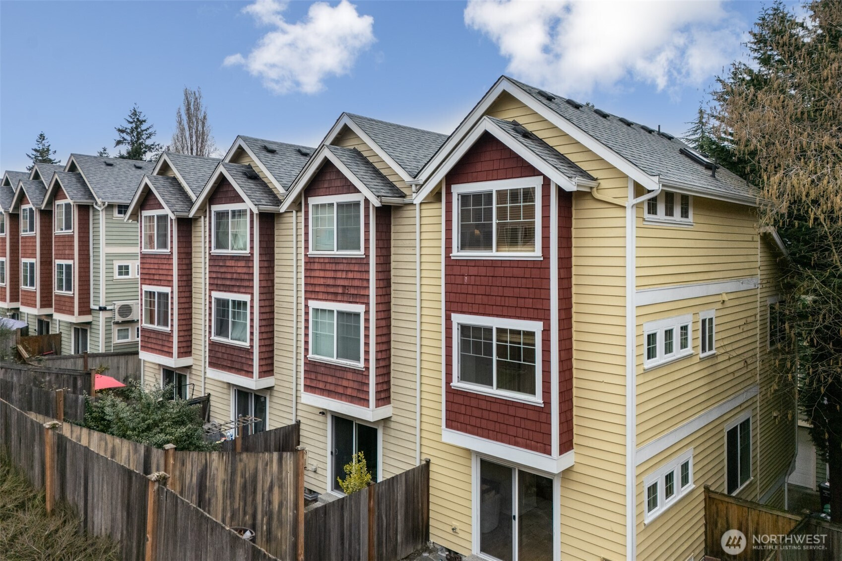 12315 10th Place NE, Seattle, WA 98125