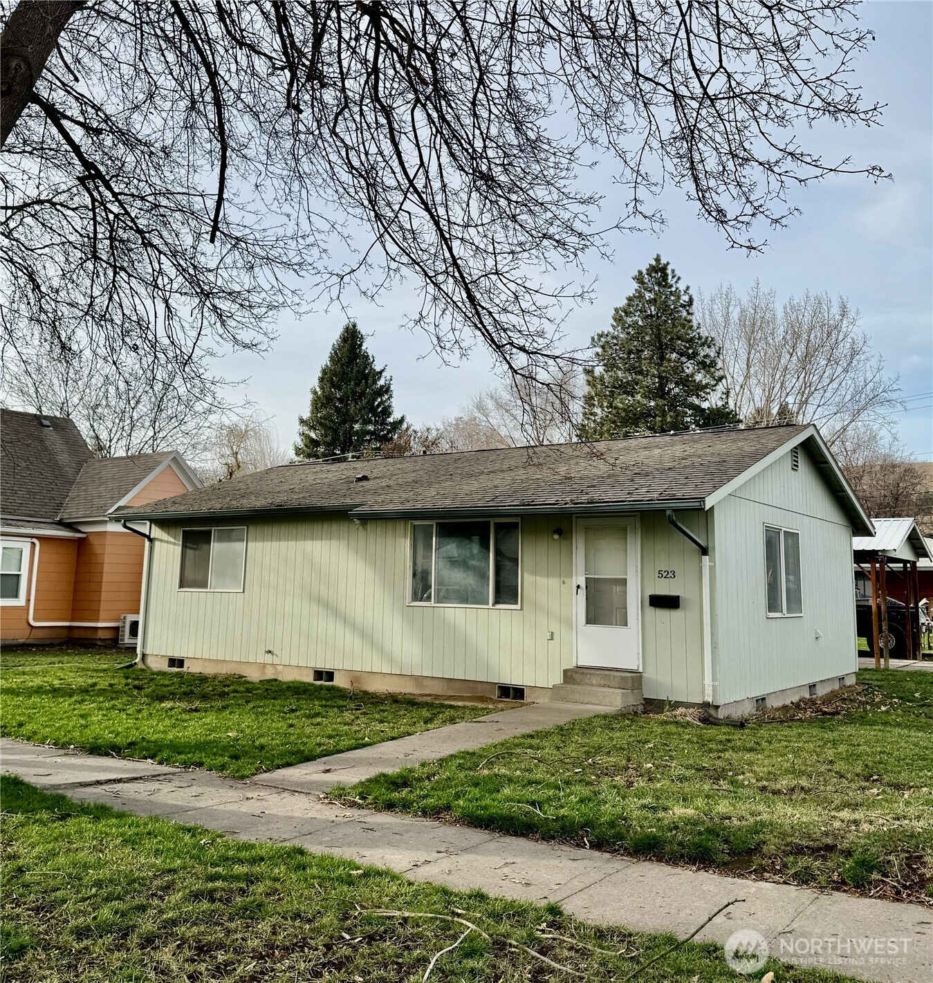 523 E Washington Avenue, Dayton, WA 99328