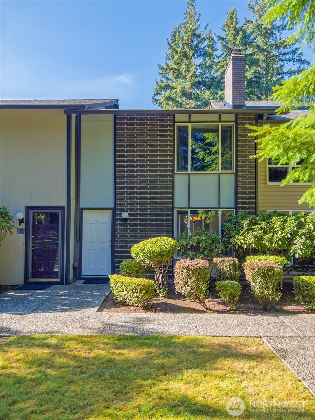 1717 150th Avenue SE, Bellevue, WA 98007