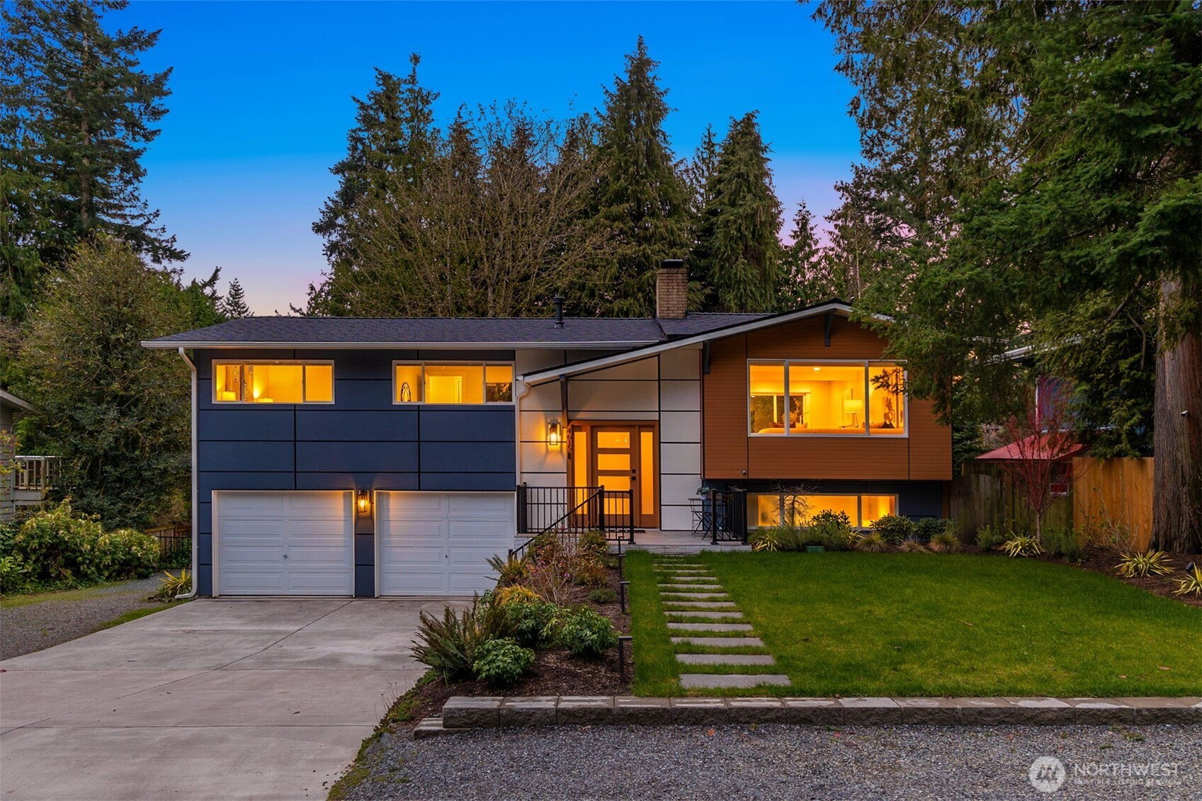 4615 88th Avenue SE, Mercer Island, WA 98040