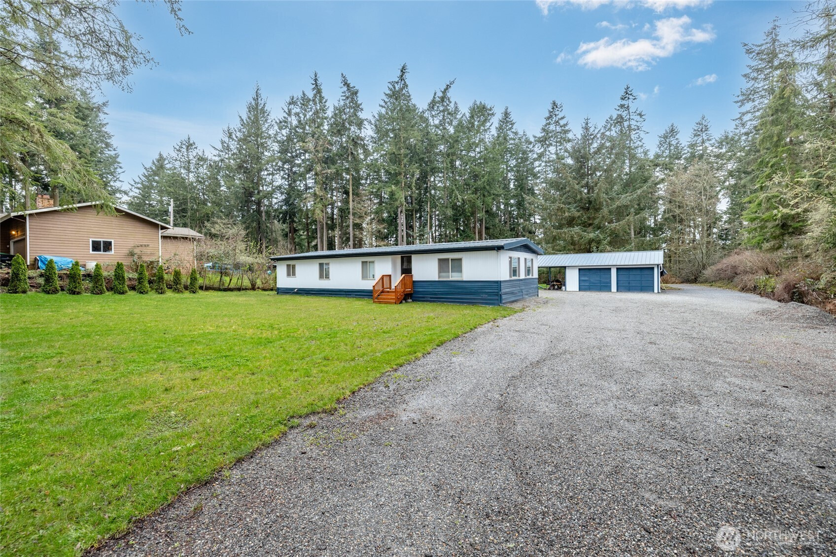 4565 Woodland Circle, Oak Harbor, WA 98277