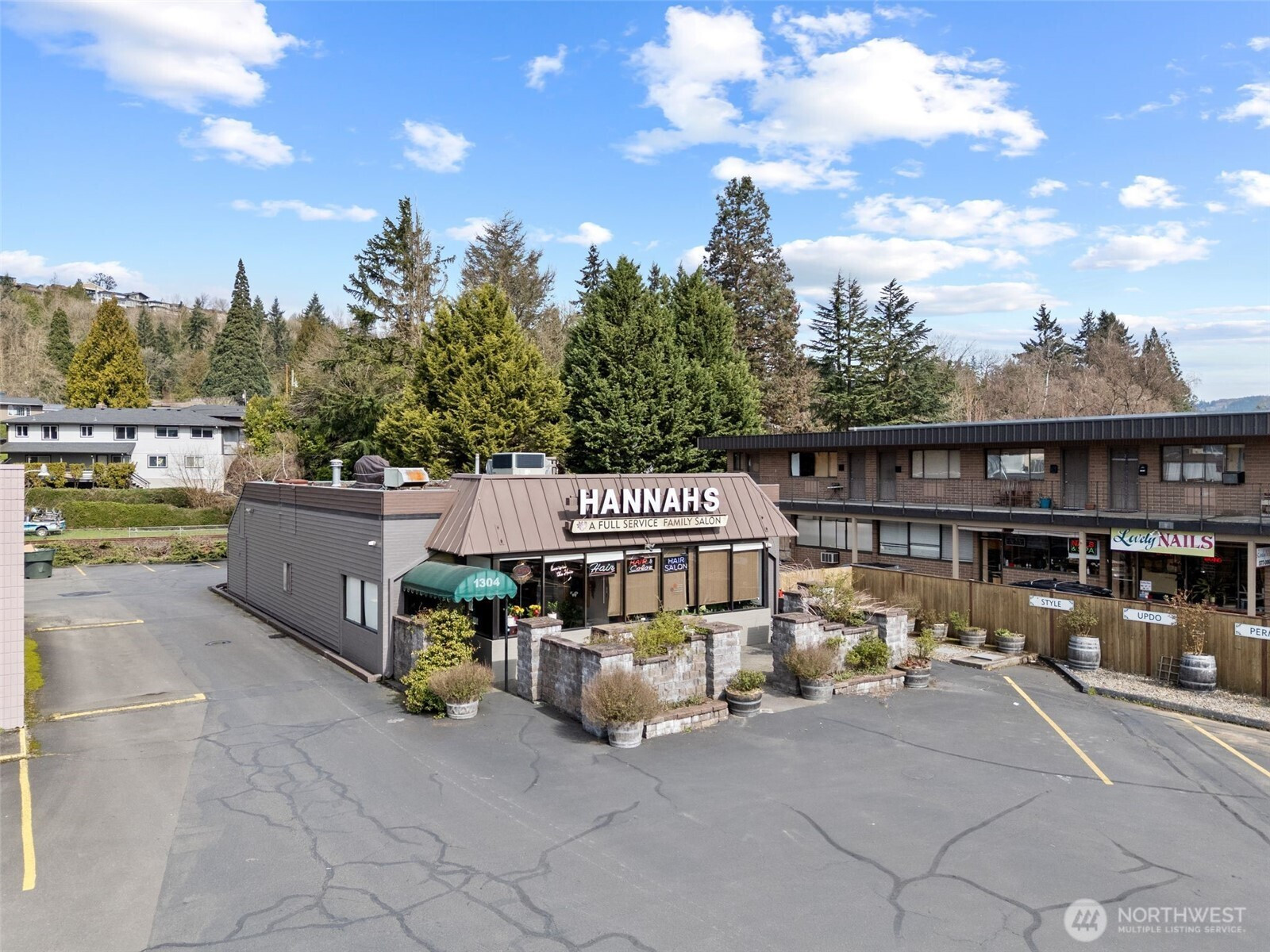 1304 Ocean Beach Highway, Longview, WA 98632