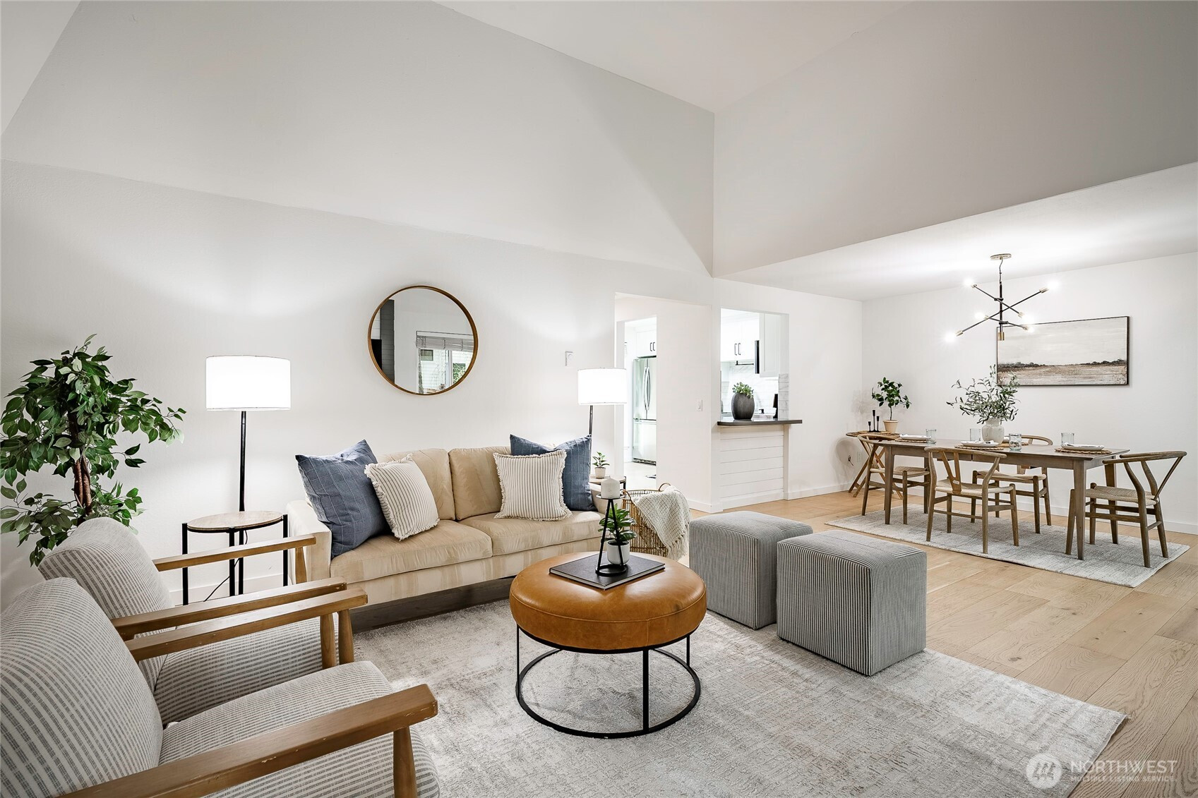 1607 102nd Place NE, Bellevue, WA 98004