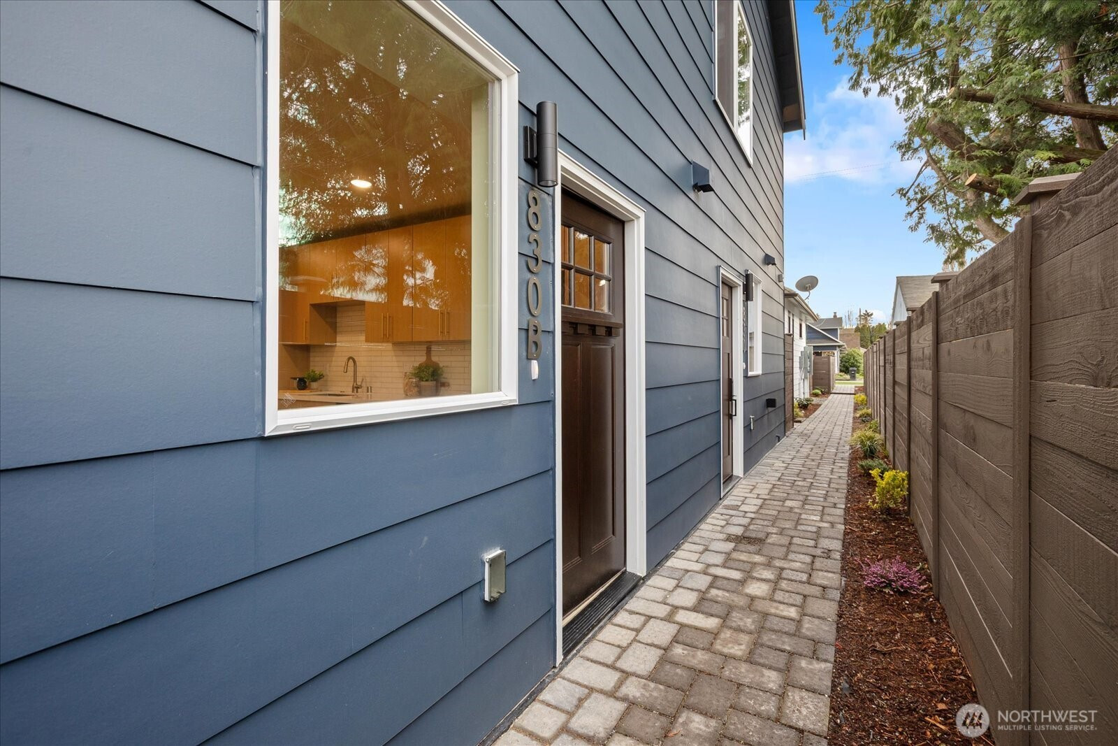 830 S Sullivan Street, Seattle, WA 98108