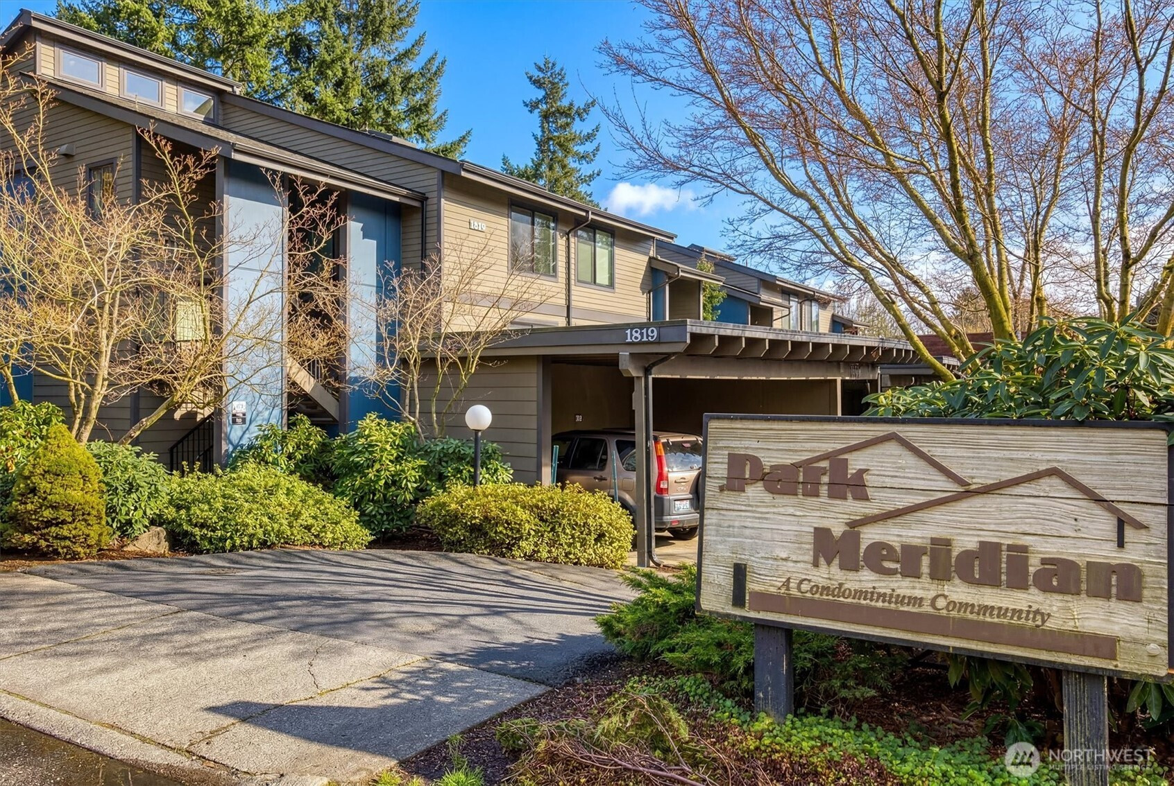 1819 N 107th Street, Seattle, WA 98133