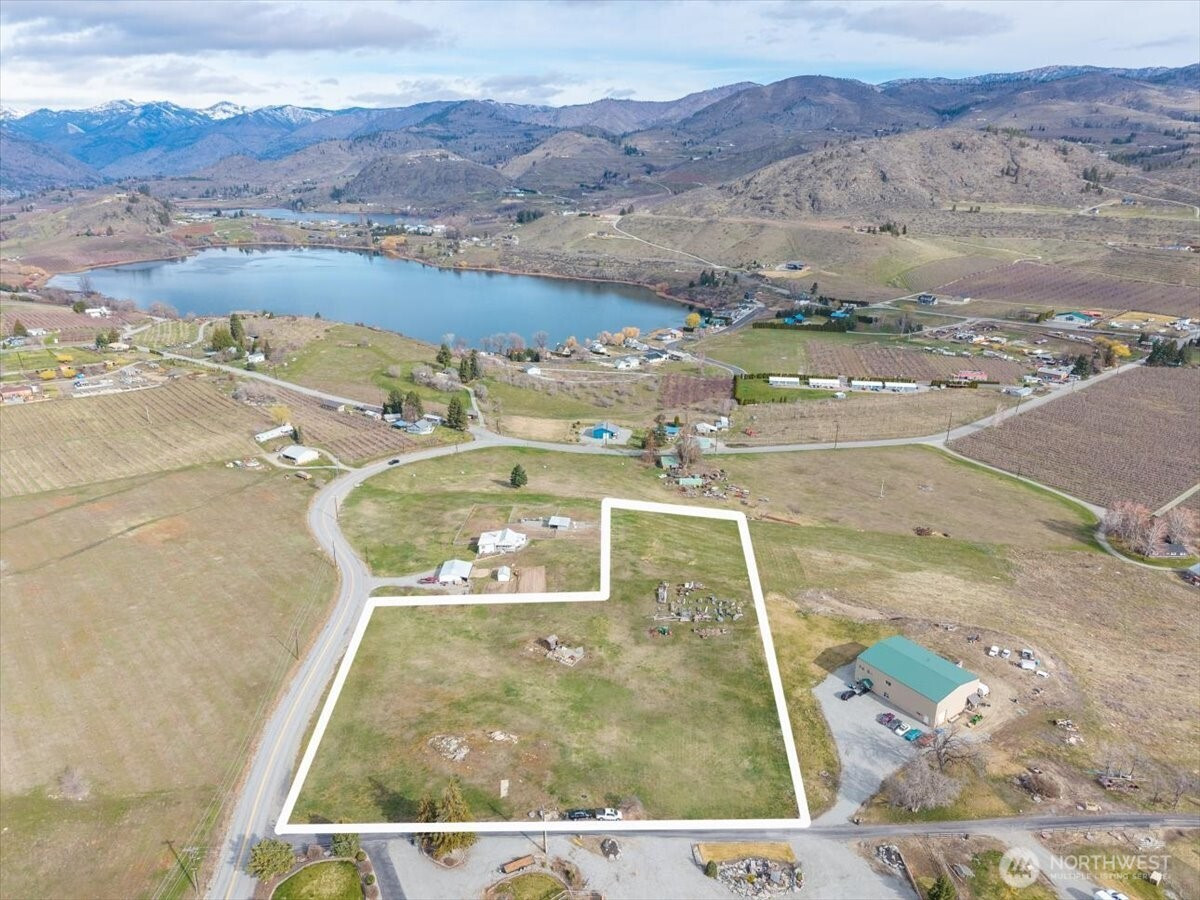 1594 Green Avenue, Manson, WA 98831