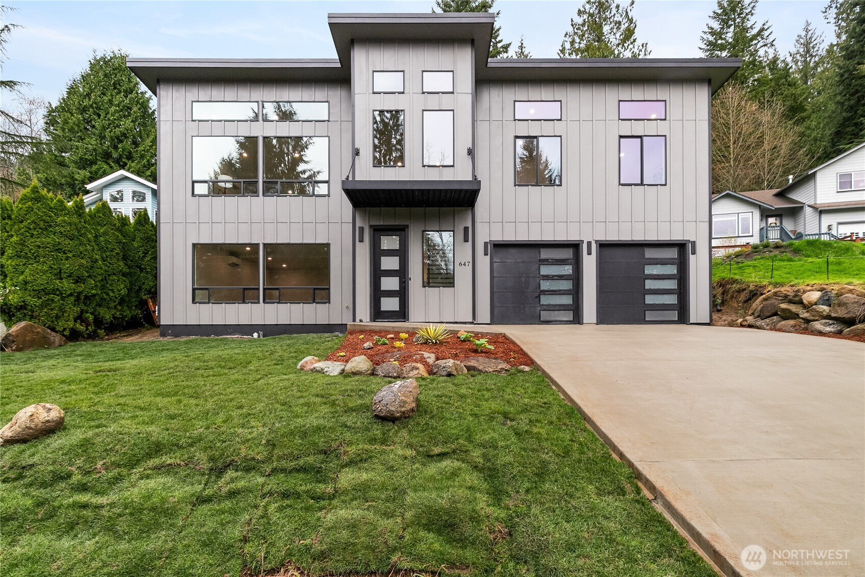 647 Rainbow Drive, Sedro Woolley, WA 98284