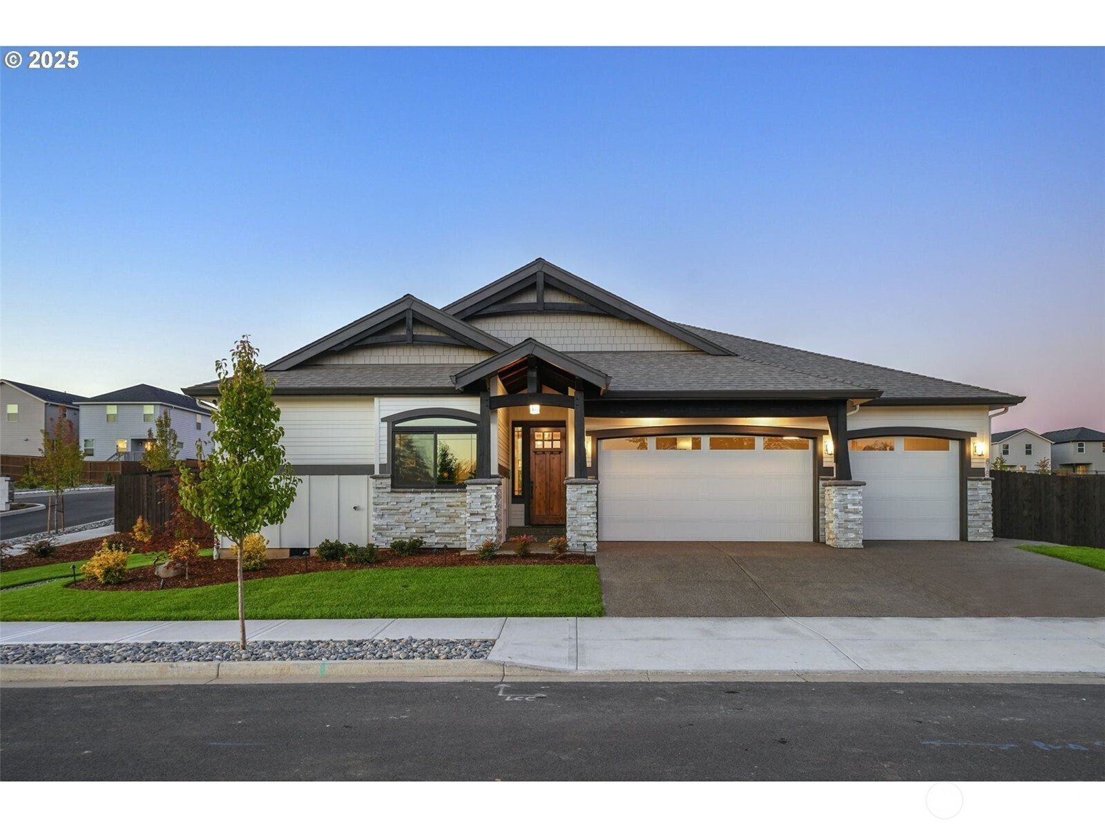 818 NW 173RD Circle, Ridgefield, WA 98642