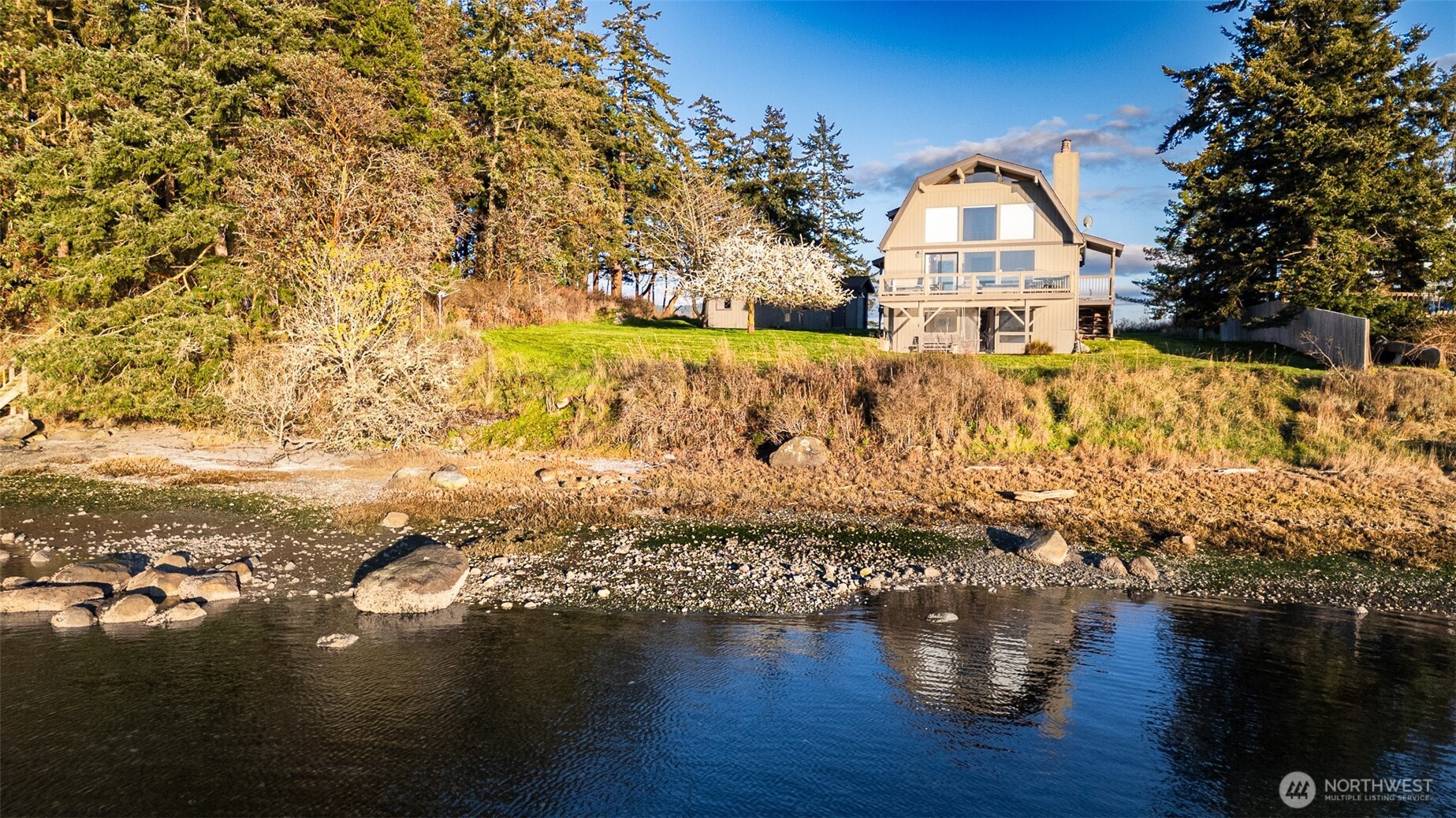 239 Shoreland Drive, Lopez Island, WA 98261